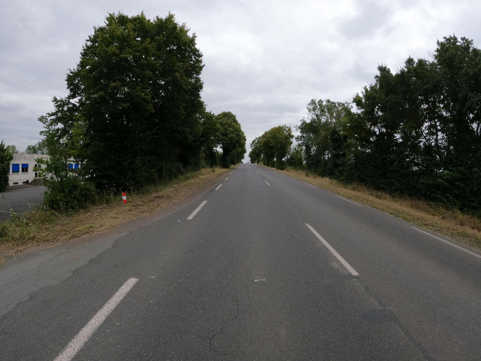 Street view near Hôtel Aladin Niort, Niort — © stephanep (CC BY-SA · Mapillary)