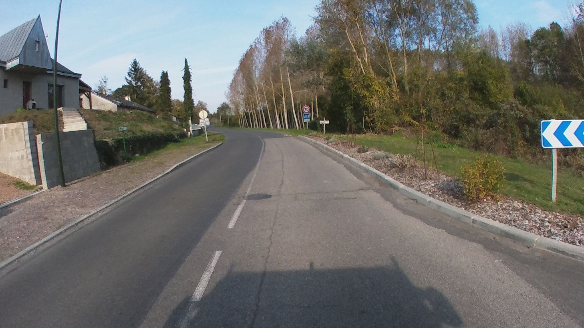 Street view near L'Olivier de munet, Distré — © c_mobilite (CC BY-SA · Mapillary)