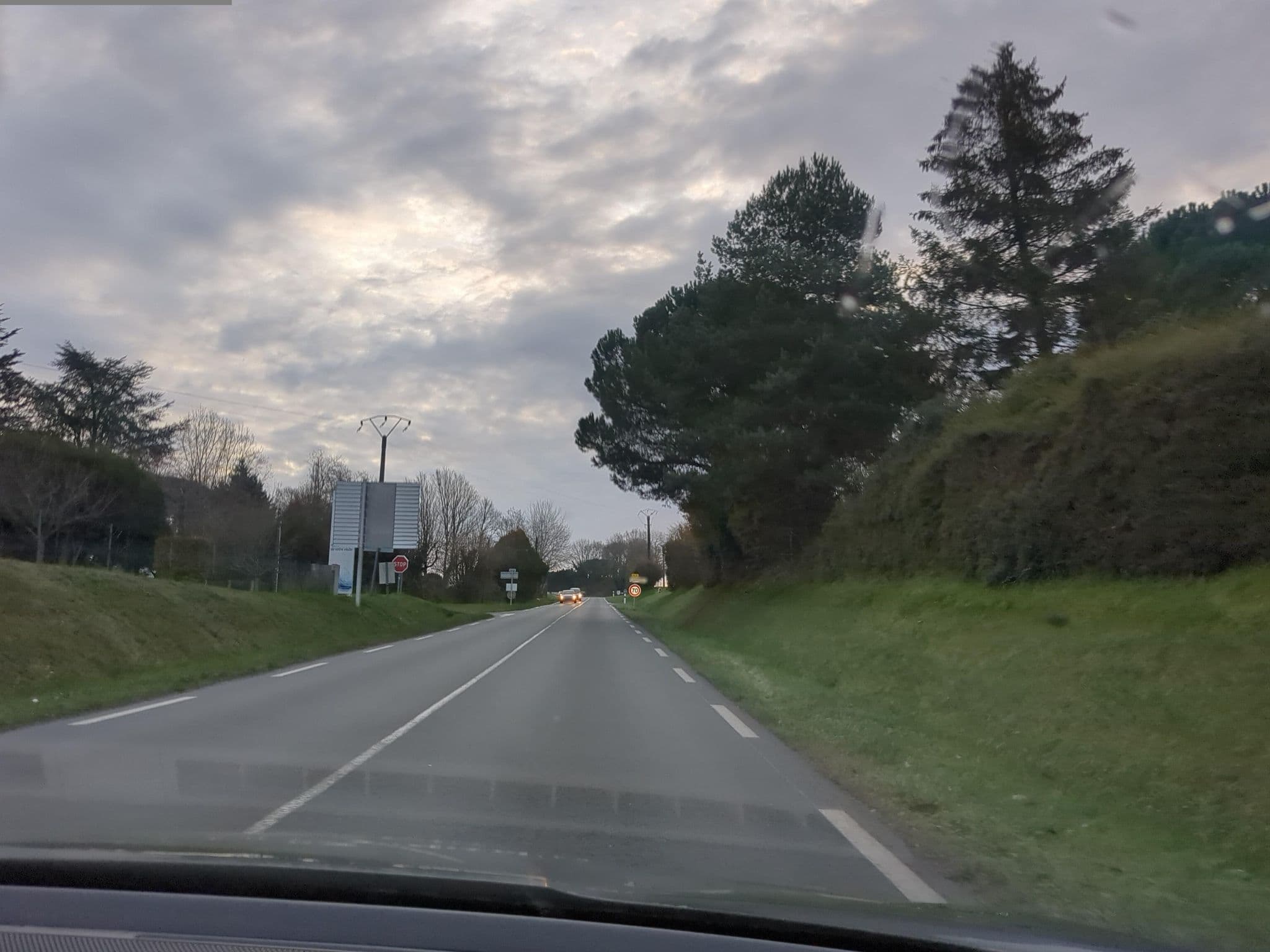 Street view near Les Fleurs du Moulin, Jonzac — © lmagreault (CC BY-SA · Mapillary)
