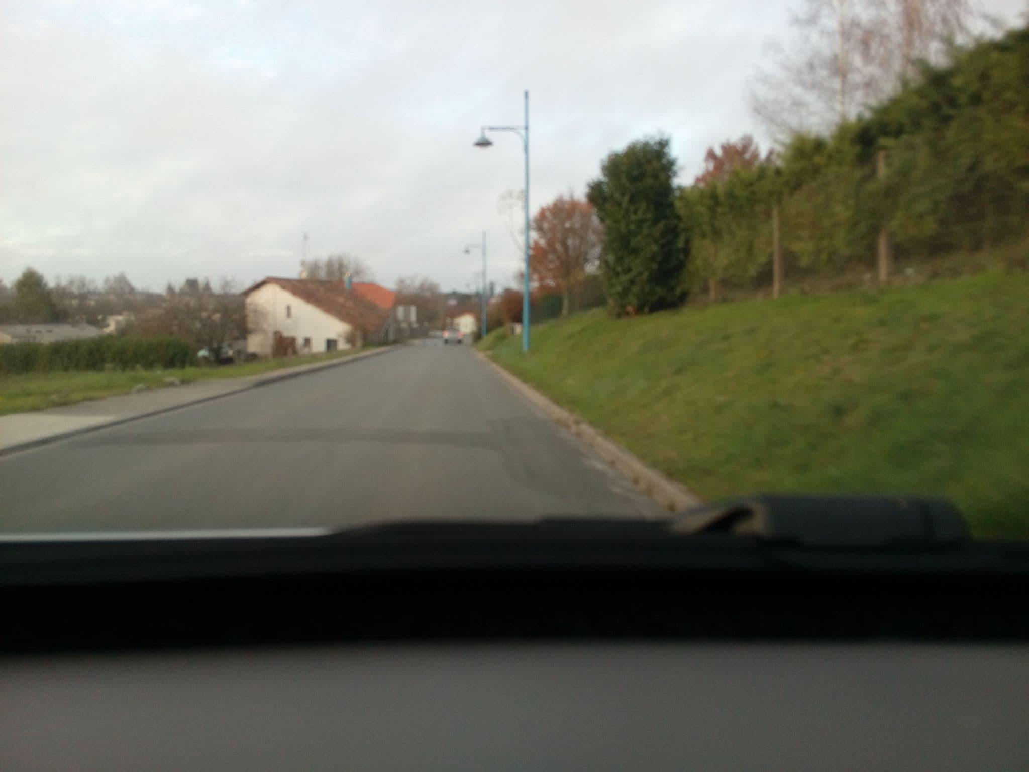 Street view near Résidence Grand Tilleul, Jonzac — © mawy33 (CC BY-SA · Mapillary)