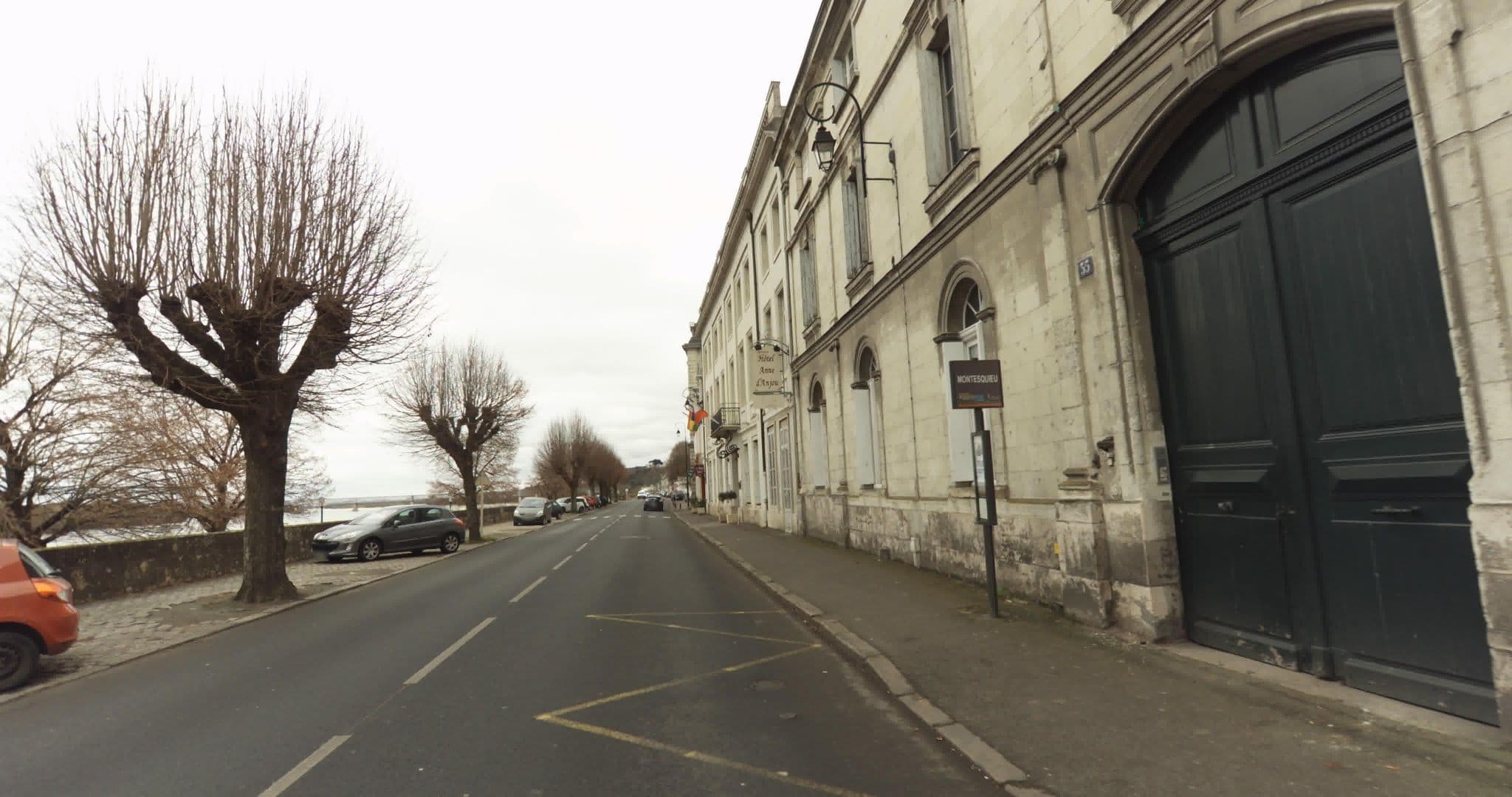 Street view near Hôtel Anne d'Anjou, Saumur — © sogefi (CC BY-SA · Mapillary)