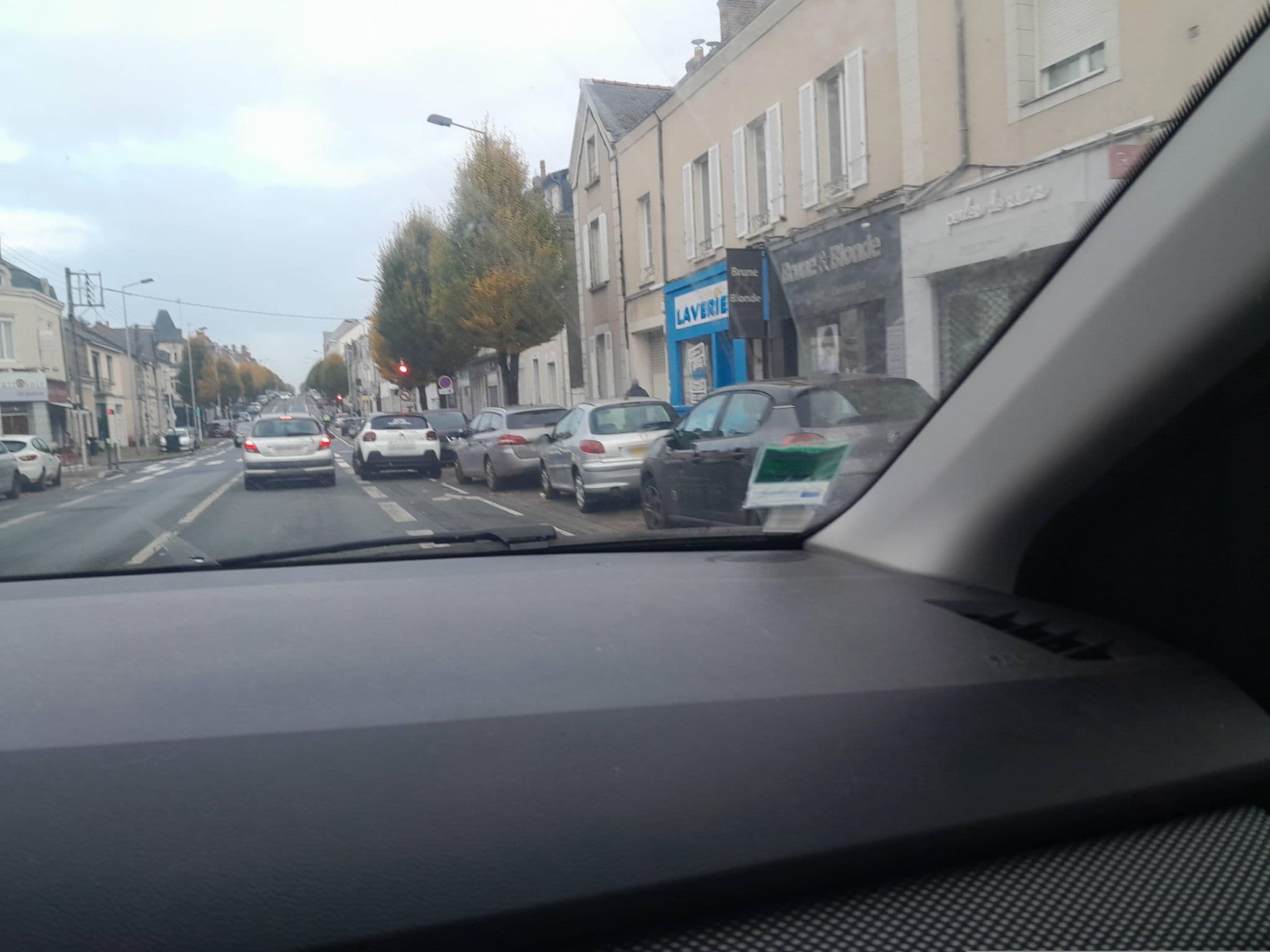 Street view near Selectour - Rapid's Anjou Voyages, Angers — © hautetension08 (CC BY-SA · Mapillary)