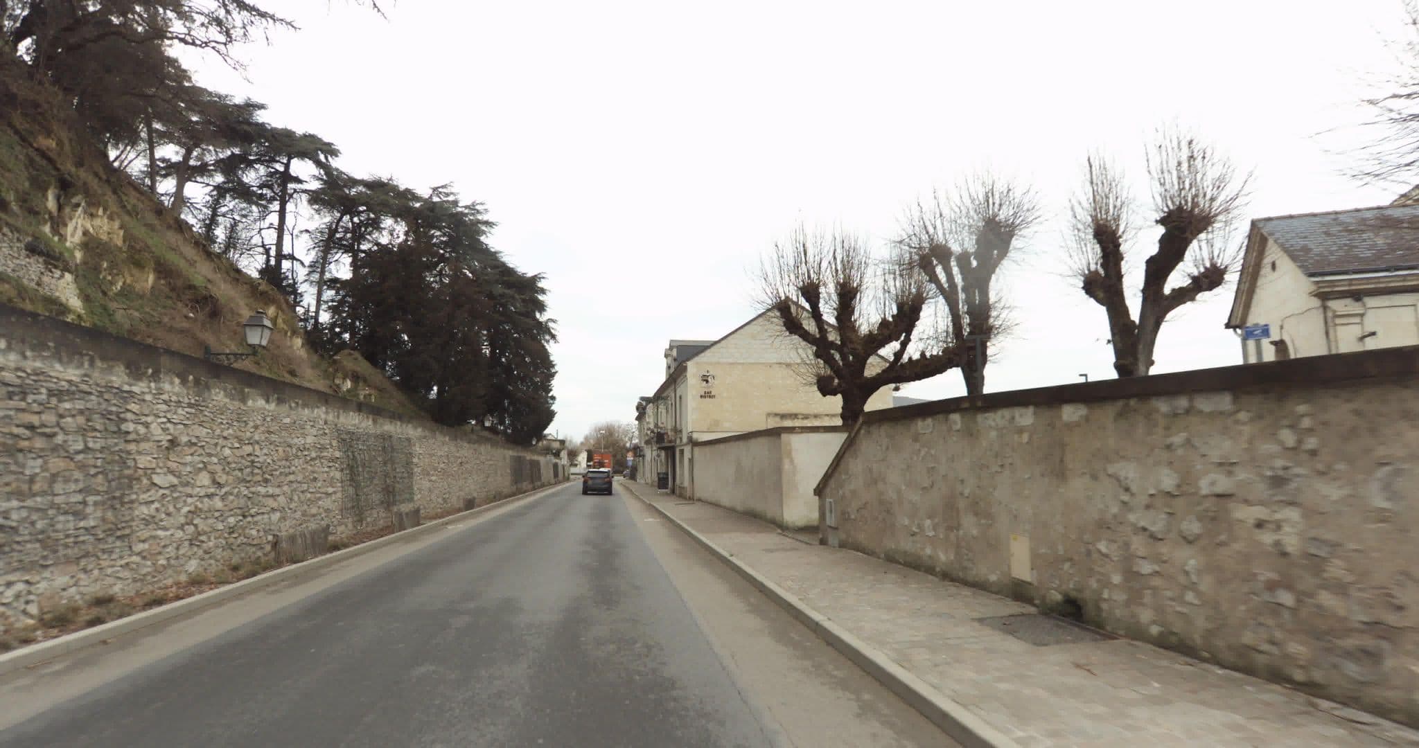 Street view near Gîte au Bord de l'Eau, Gennes — © sogefi (CC BY-SA · Mapillary)