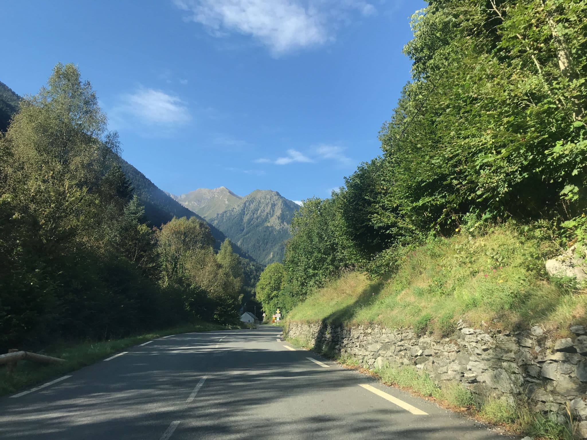 Street view near Au Nid du Gypaète, Saint-Lary-Soulan — © pgiraud (CC BY-SA · Mapillary)