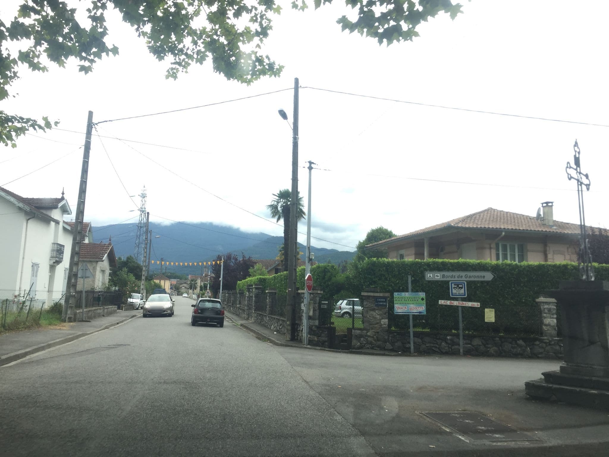 Street view near Hostellerie Des Vallees, Gourdan-Polignan — © pgiraud (CC BY-SA · Mapillary)