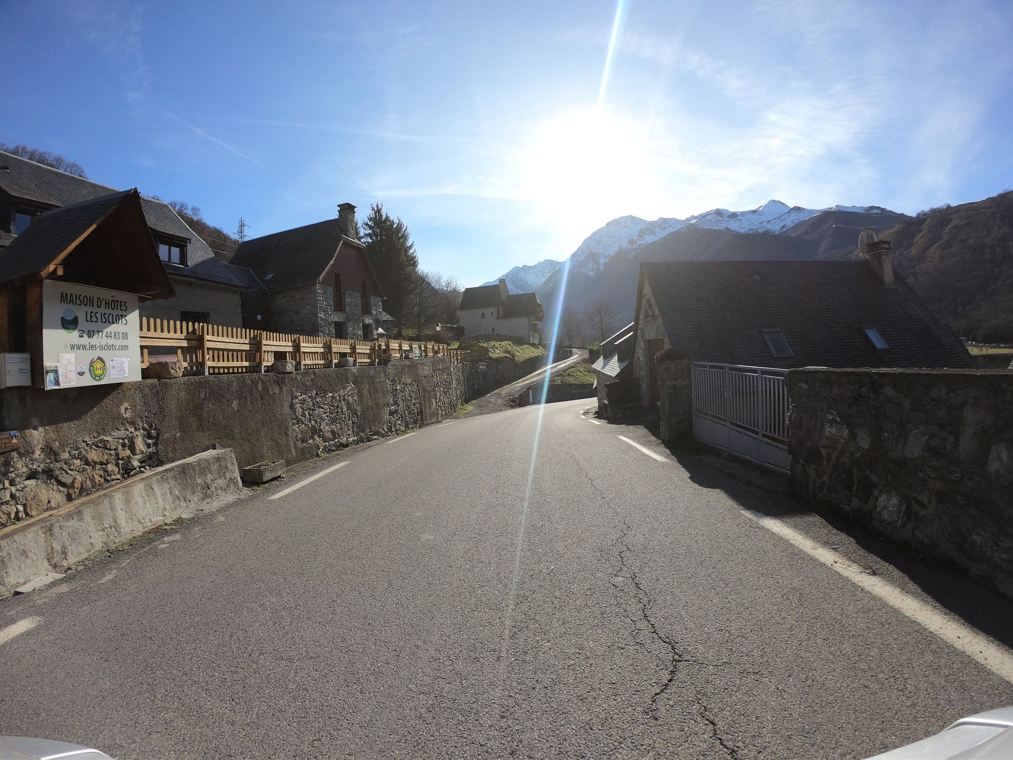 Street view near Auberge Les Isclots, Saint-Lary-Soulan — © joostjakob (CC BY-SA · Mapillary)