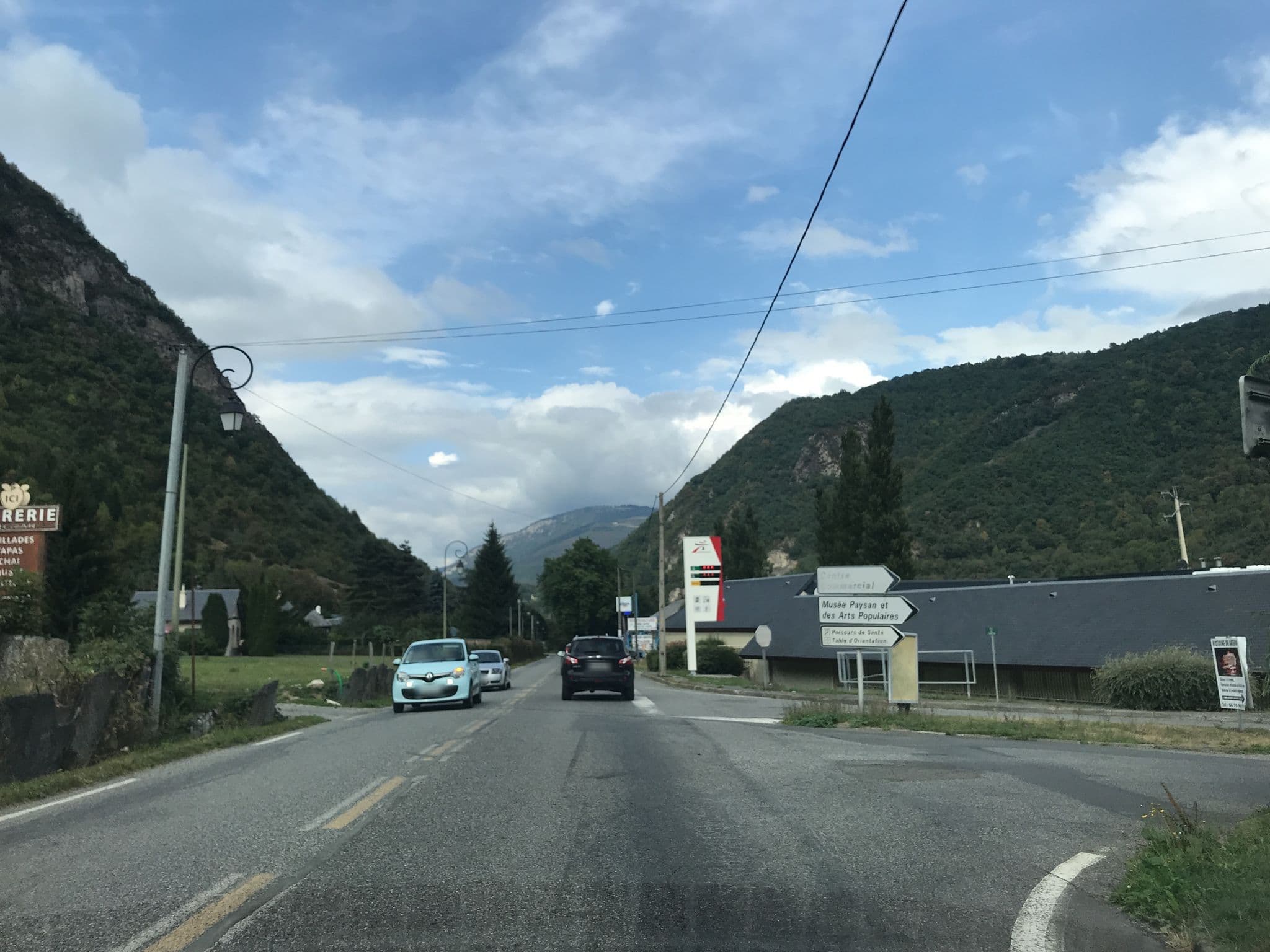 Street view near Au Logis de l'Arbizon, Saint-Lary-Soulan — © pgiraud (CC BY-SA · Mapillary)