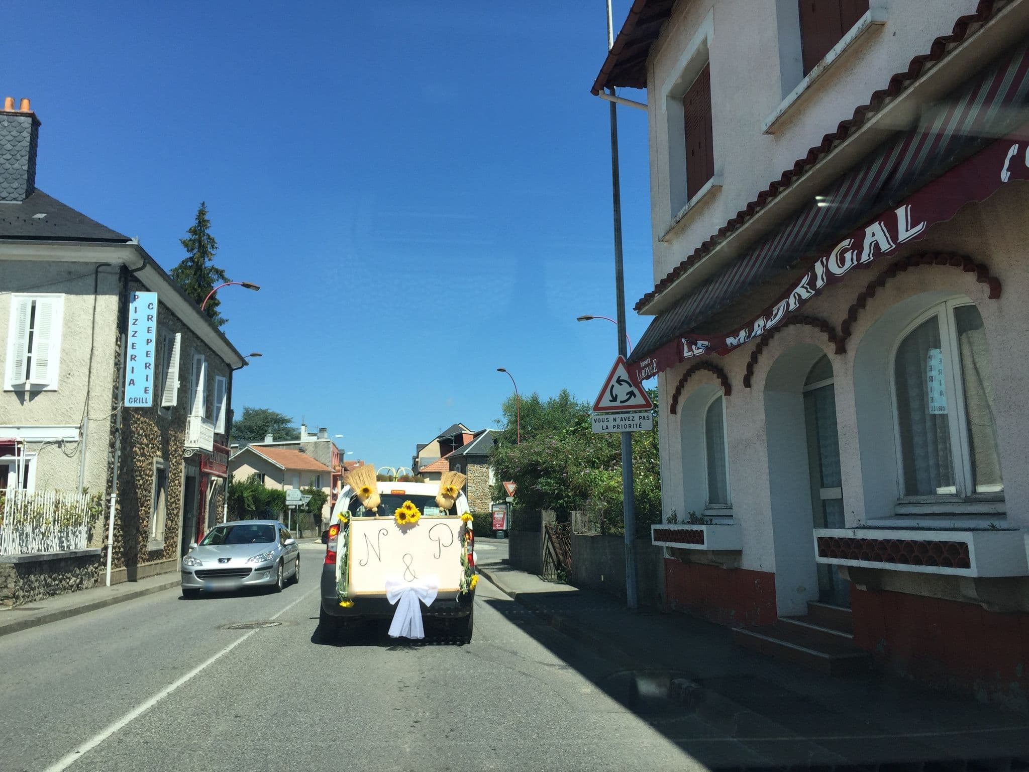 Street view near Le Madrigal, Lannemezan — © pgiraud (CC BY-SA · Mapillary)