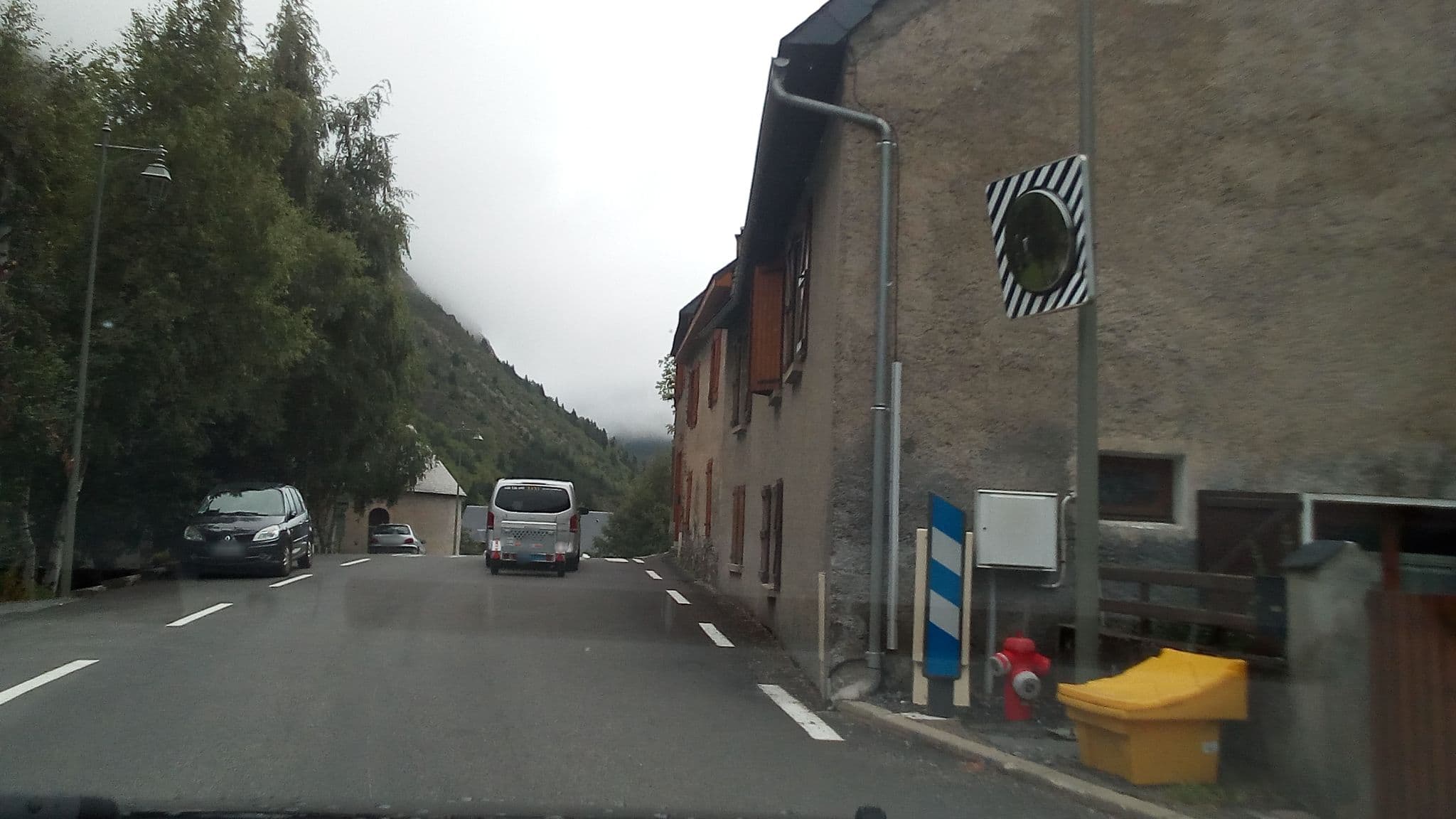 Street view near Association Sportive Pyreneenne, Saint-Lary-Soulan — © atabaraud (CC BY-SA · Mapillary)