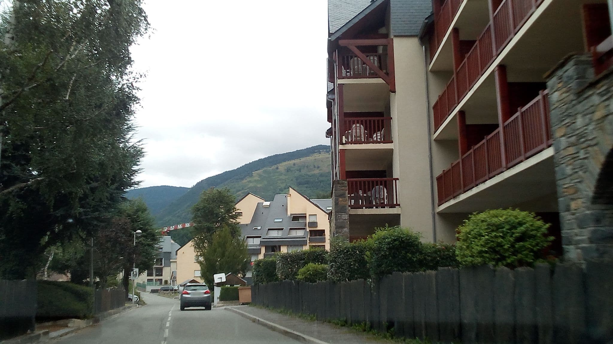 Street view near Studio 2 étoiles BEL AURE 3, Saint-Lary-Soulan — © atabaraud (CC BY-SA · Mapillary)