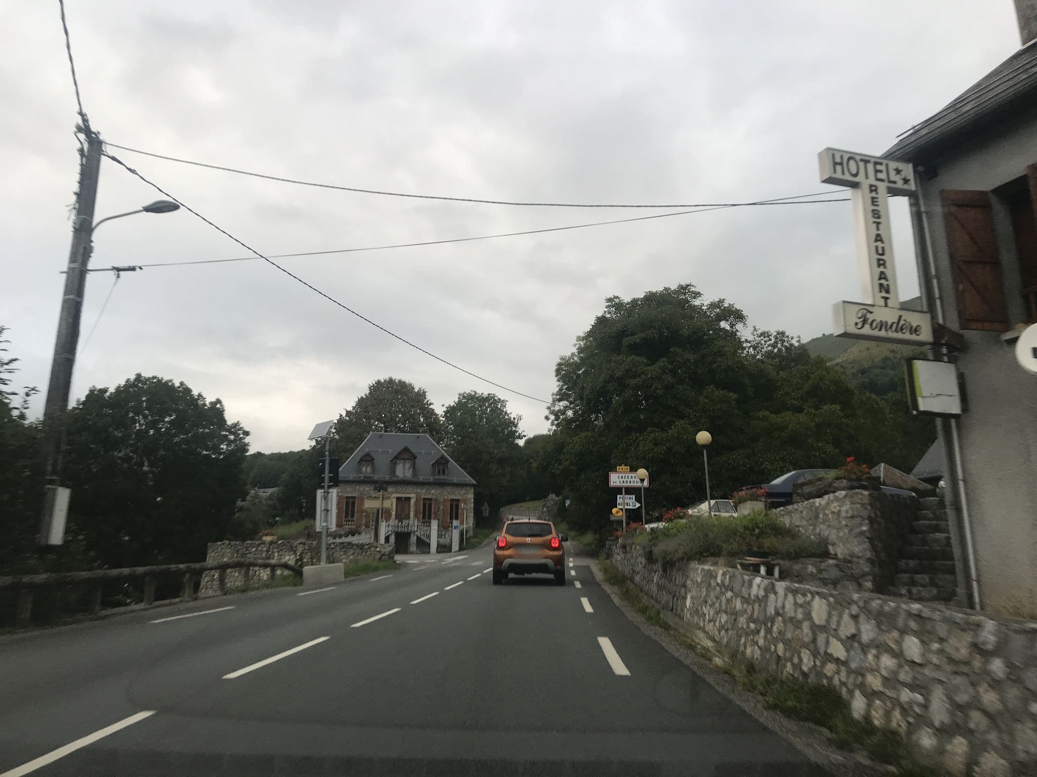 Street view near HÔTEL FONDÈRE, Bagnères-de-Luchon — © pgiraud (CC BY-SA · Mapillary)