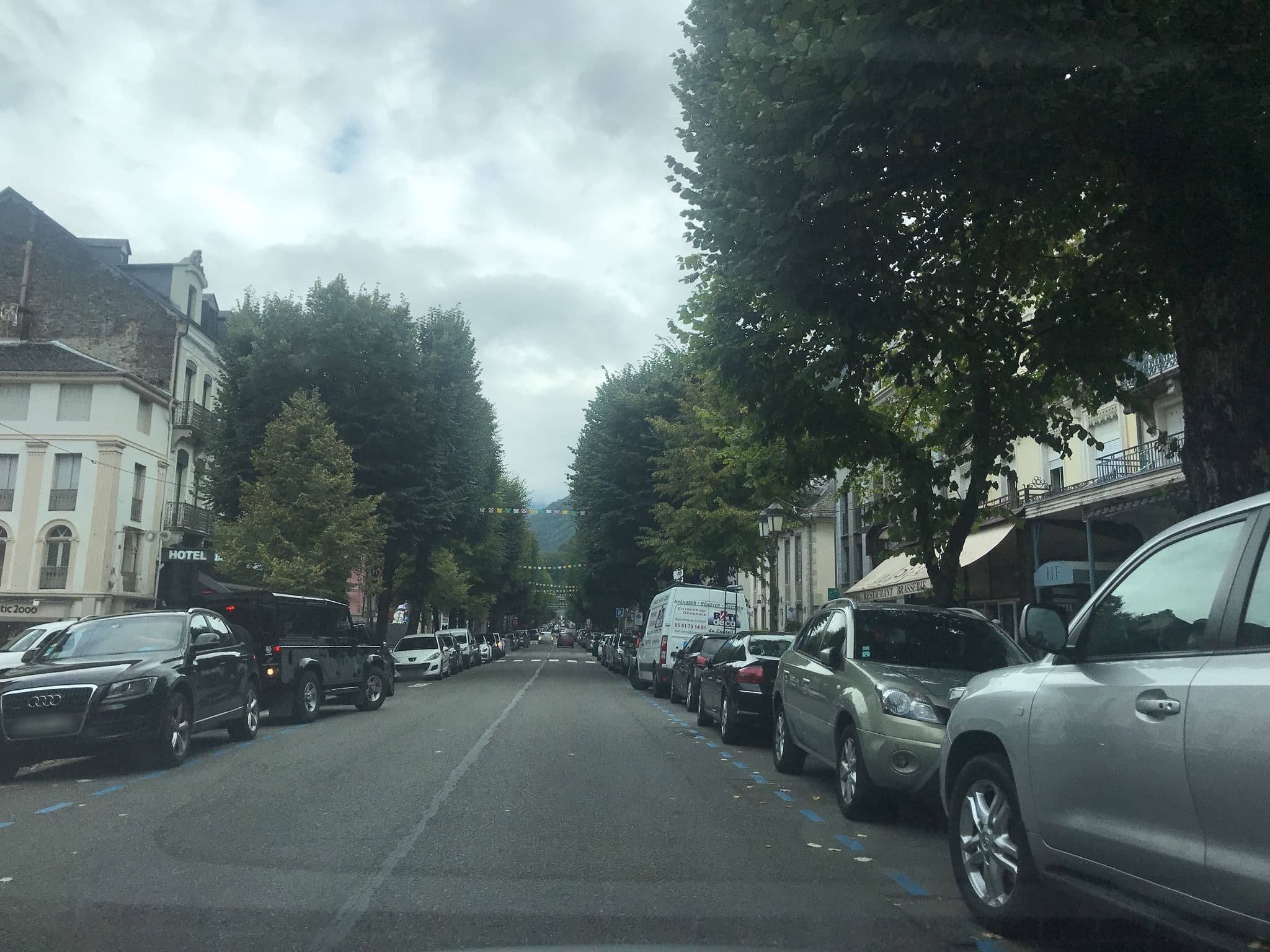 Street view near Hôtel & Spa les Lilas, Bagnères-de-Luchon — © pgiraud (CC BY-SA · Mapillary)