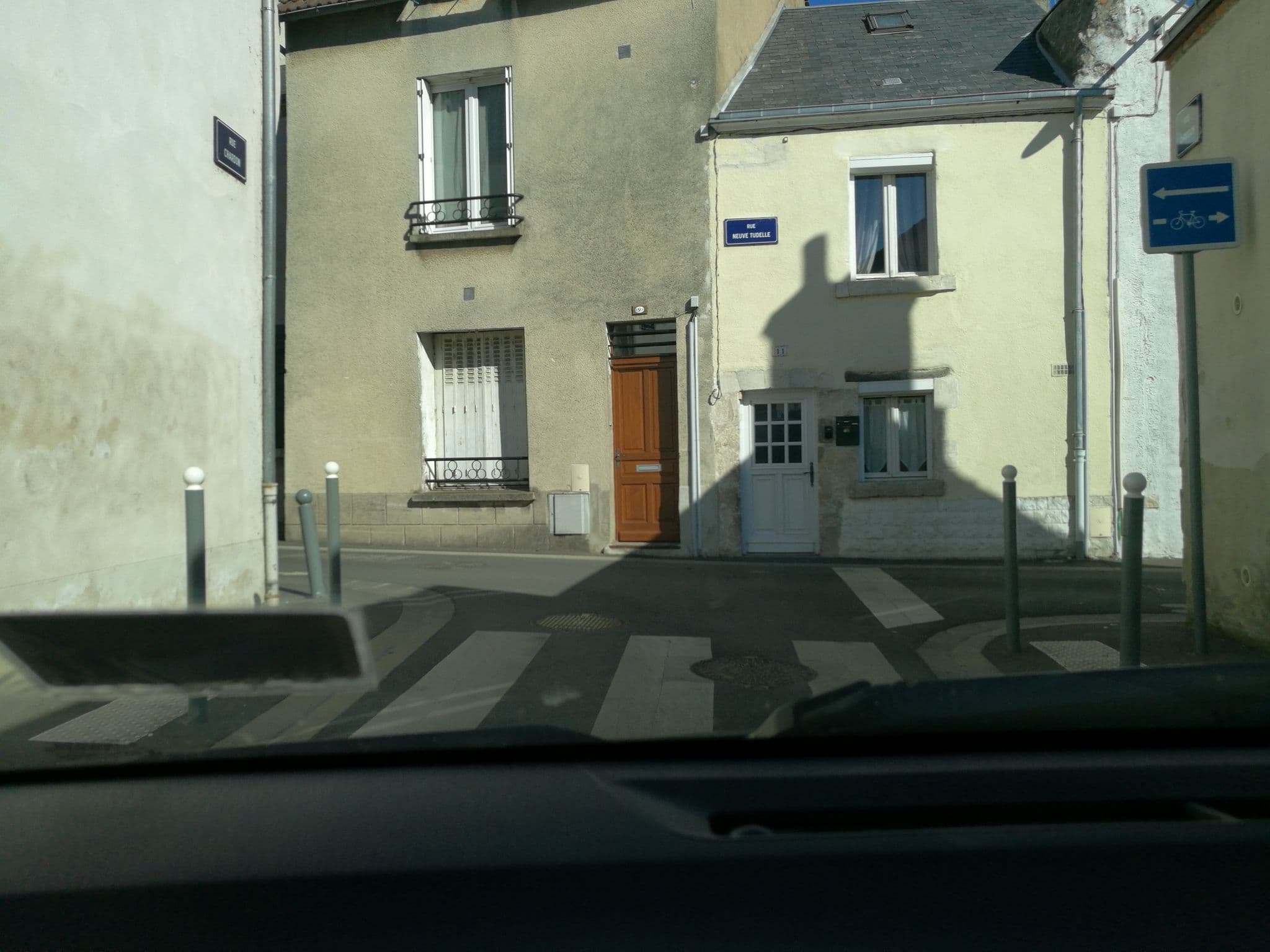 Street view near Terrasse et Jardin, Saint-Jean-le-Blanc — © u4y0u (CC BY-SA · Mapillary)
