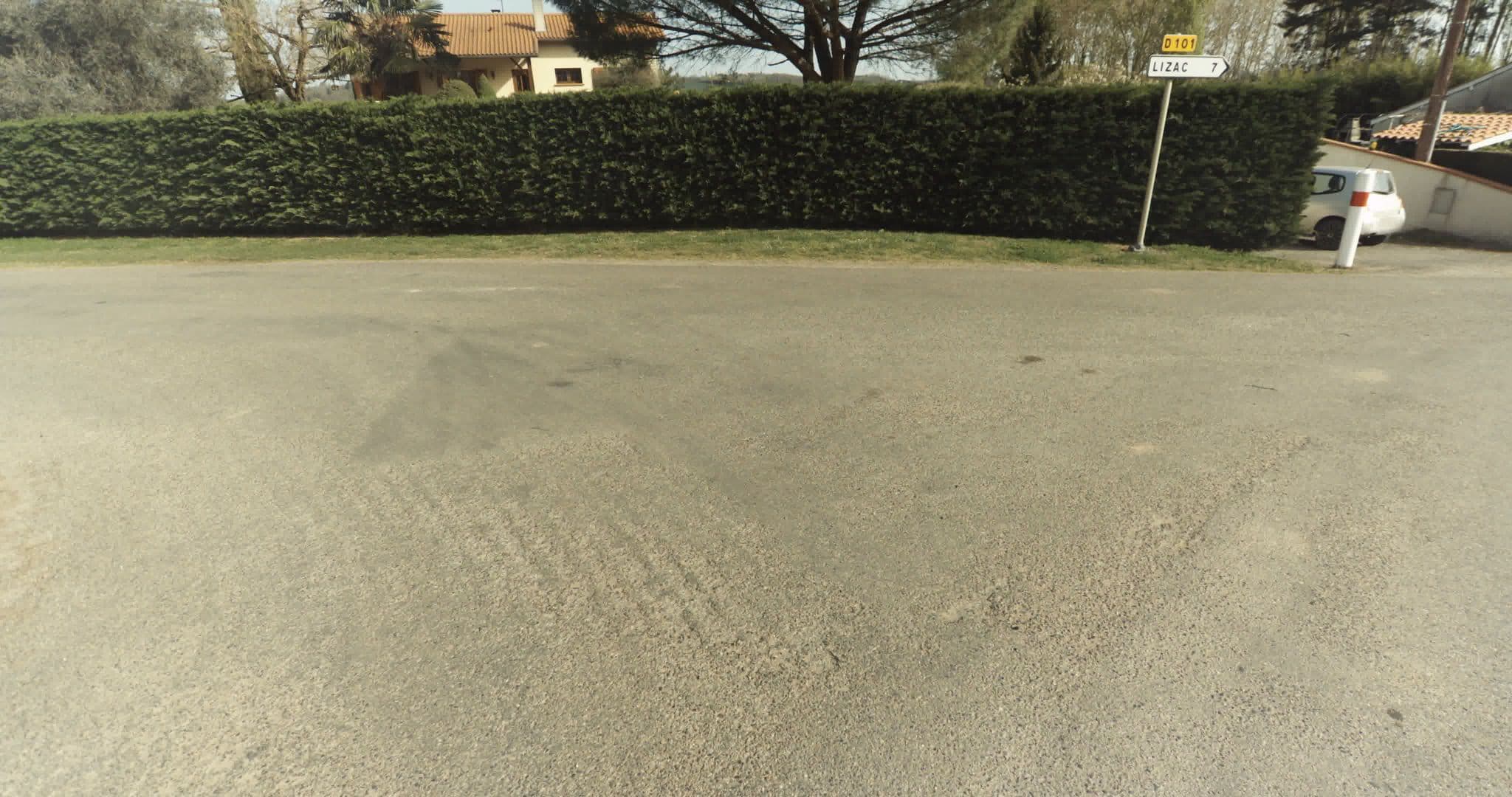 Street view near Le Pont du Bartac, Moissac — © sogefi (CC BY-SA · Mapillary)