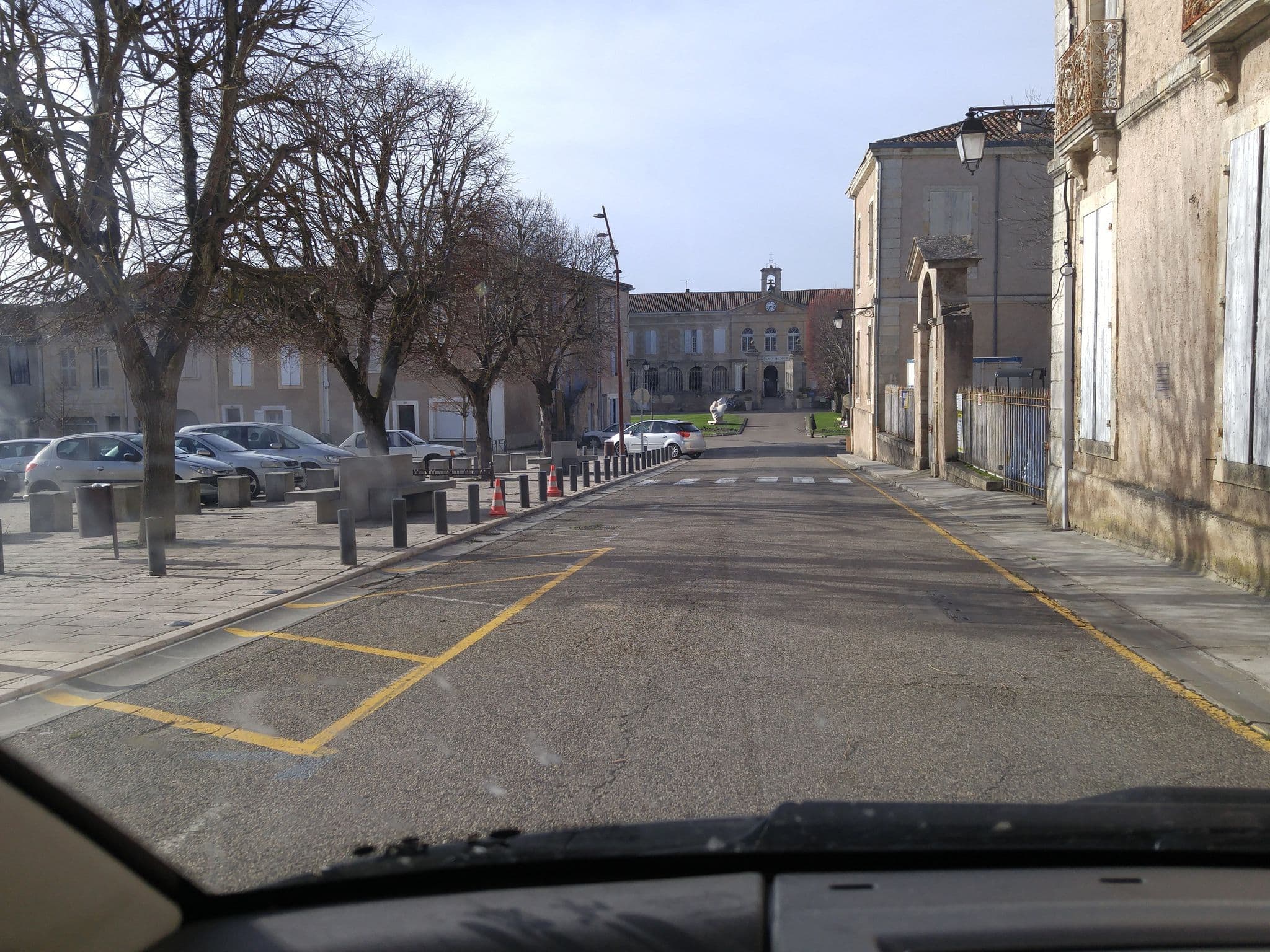 Street view near Collège des Doctrinaires, Lectoure — © jipo (CC BY-SA · Mapillary)