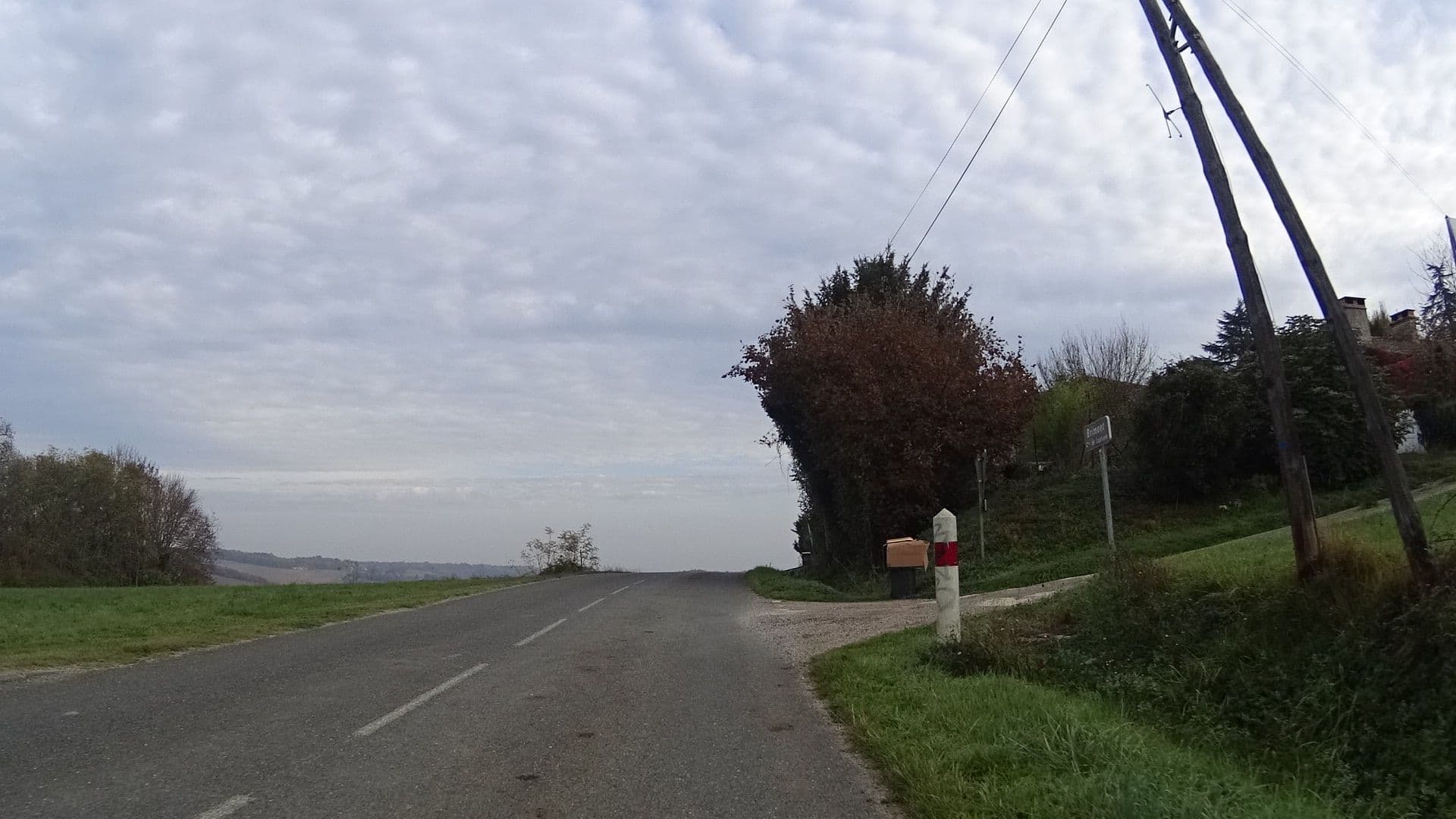 Street view near Château de Lassalle, Laplume — © philamos (CC BY-SA · Mapillary)