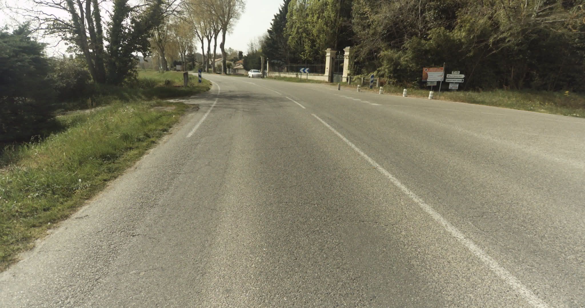 Street view near Le Manoir du Chasselas, Moissac — © sogefi (CC BY-SA · Mapillary)