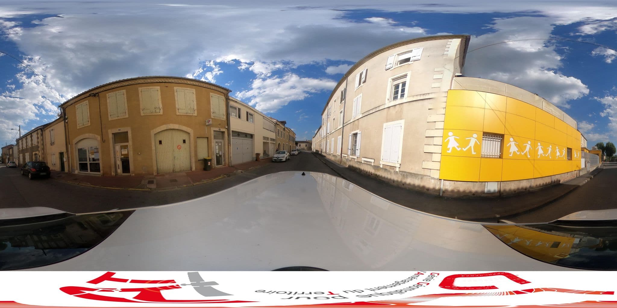 Street view near Home Town Center, Auch — © sogefi (CC BY-SA · Mapillary)