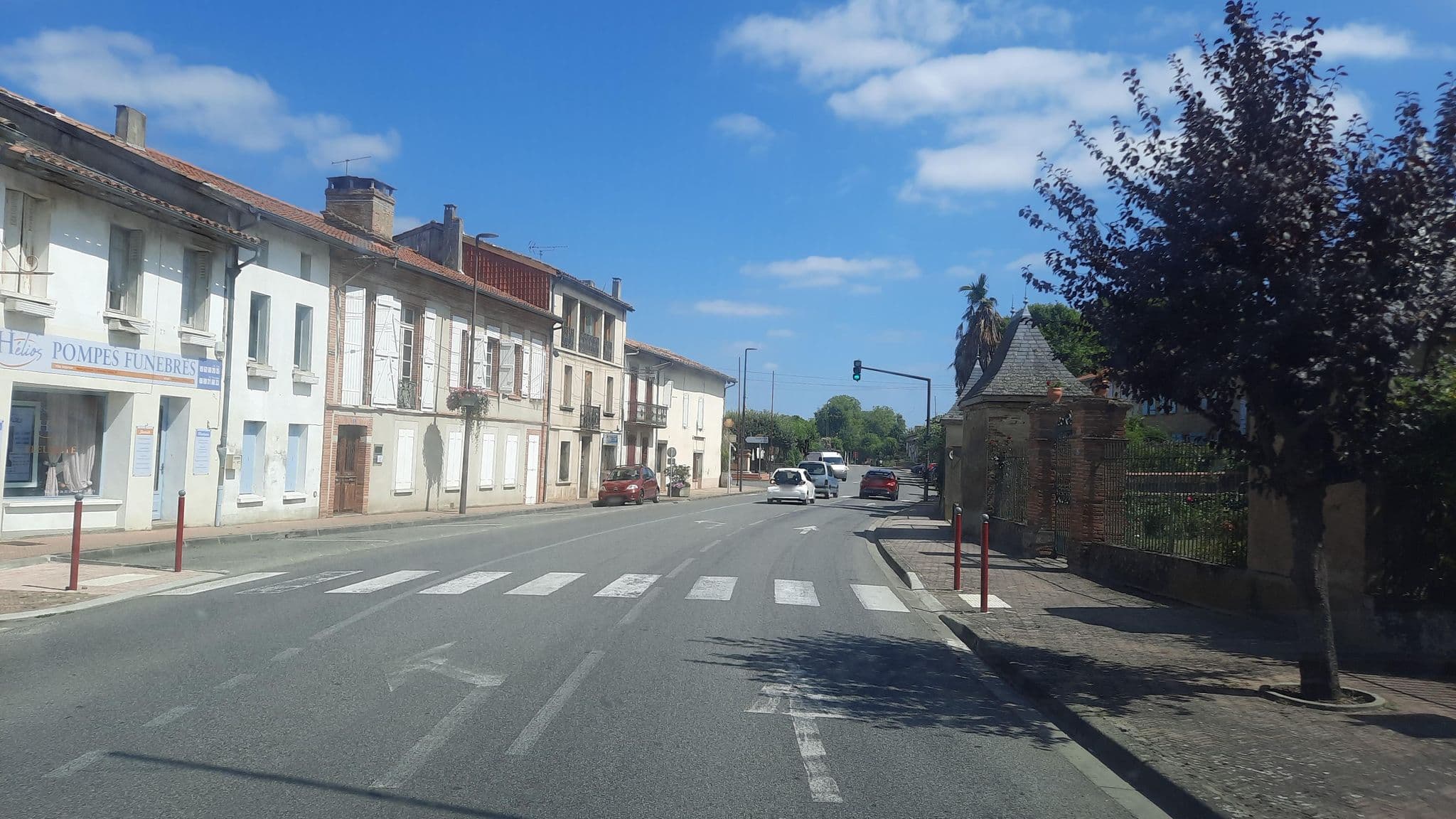 Street view near Lou Gat, Lombez — © Shmoulz (CC BY-SA · Mapillary)