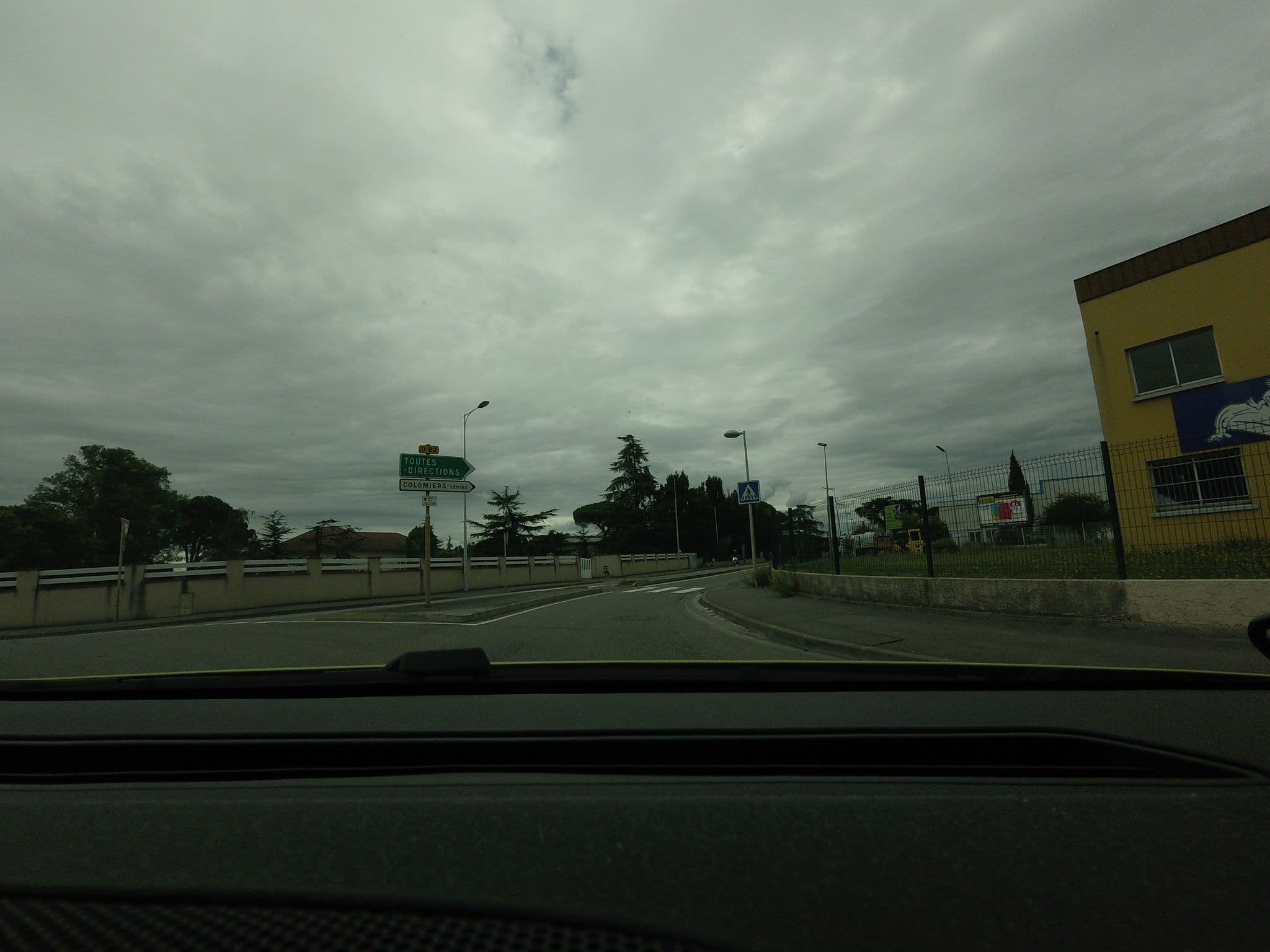 Street view near Ox Literie, Tournefeuille — © hieronymousch (CC BY-SA · Mapillary)