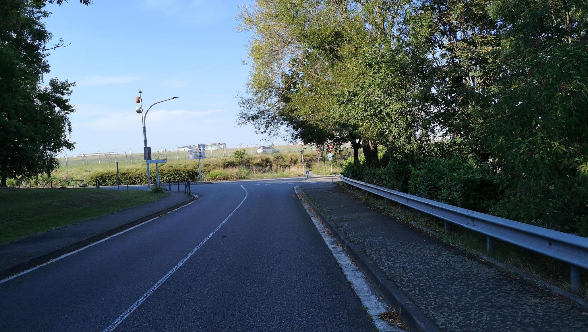 Street view near Hôtel Mercure – Parc des expositions de Reims, Blagnac — © bdoin (CC BY-SA · Mapillary)
