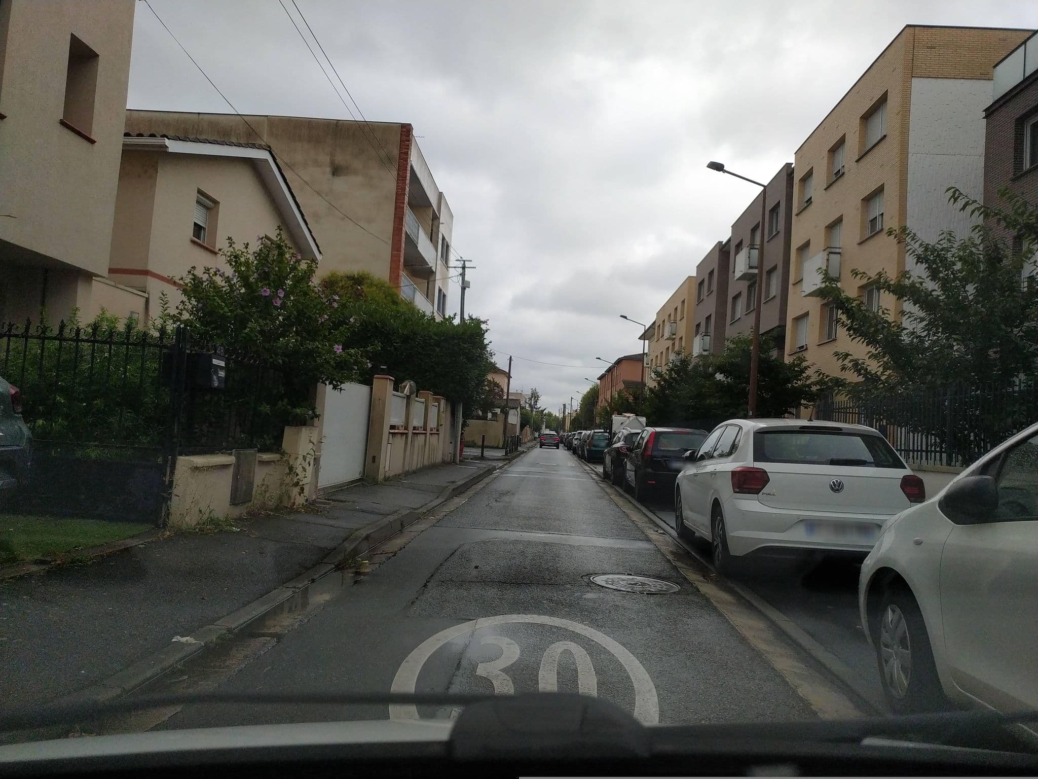 Street view near SWEETLY Résidence LAlexandrin, Toulouse — © yeelel (CC BY-SA · Mapillary)