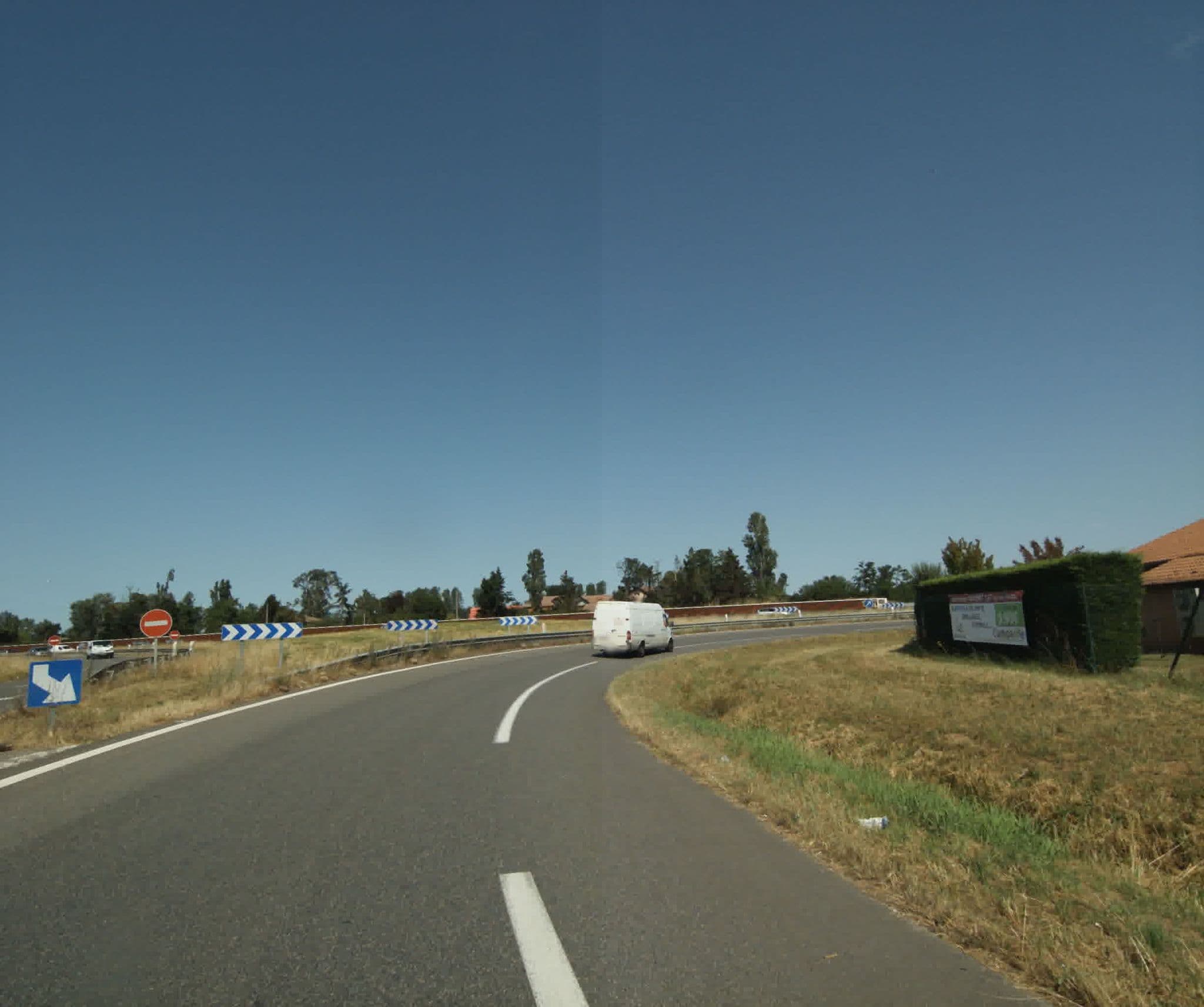 Street view near Hôtel Restaurant Campanile Montauban, Bressols — © sogefi (CC BY-SA · Mapillary)