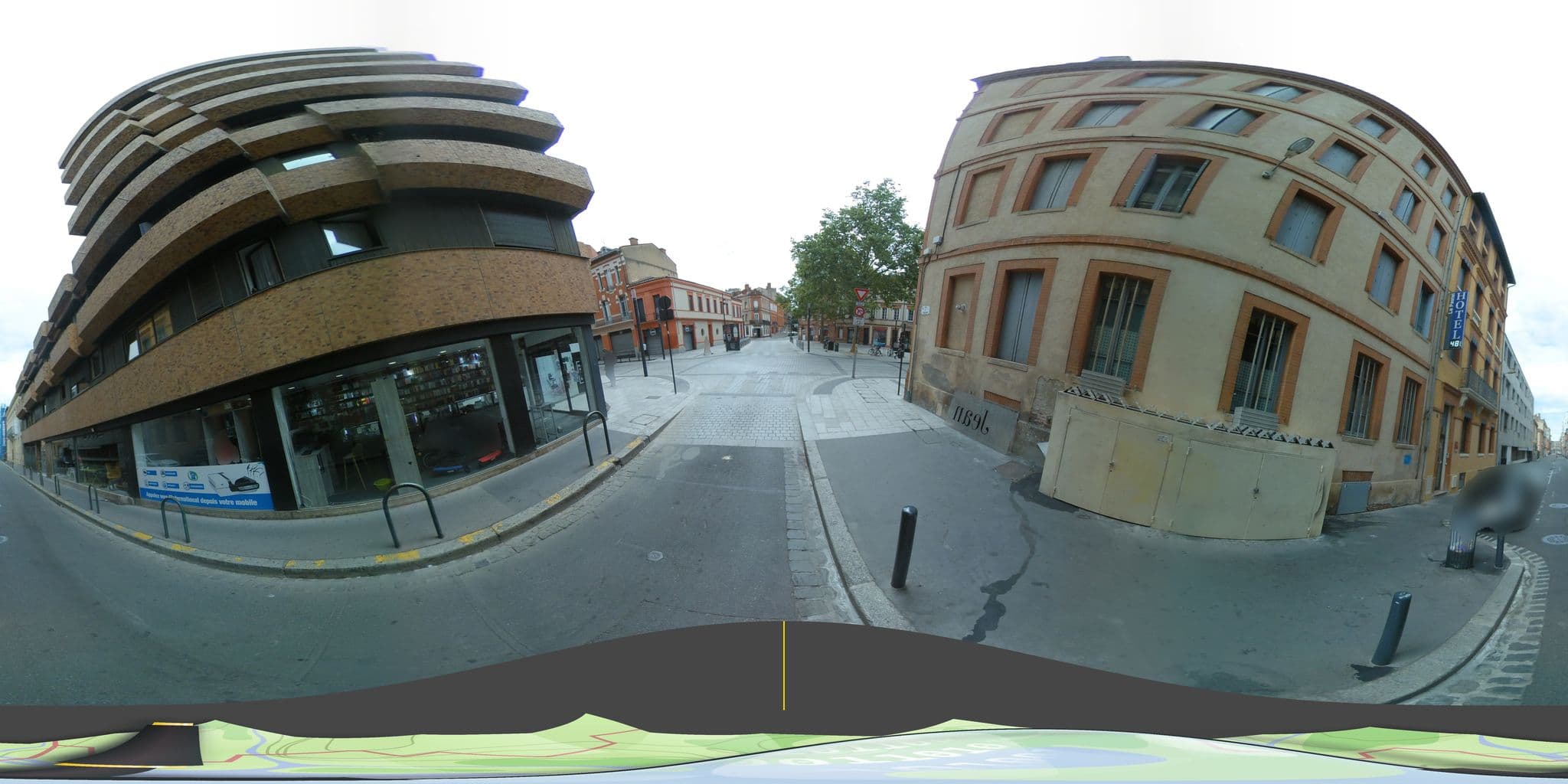 Street view near Hôtel Azur, Toulouse — © tyndare (CC BY-SA · Mapillary)