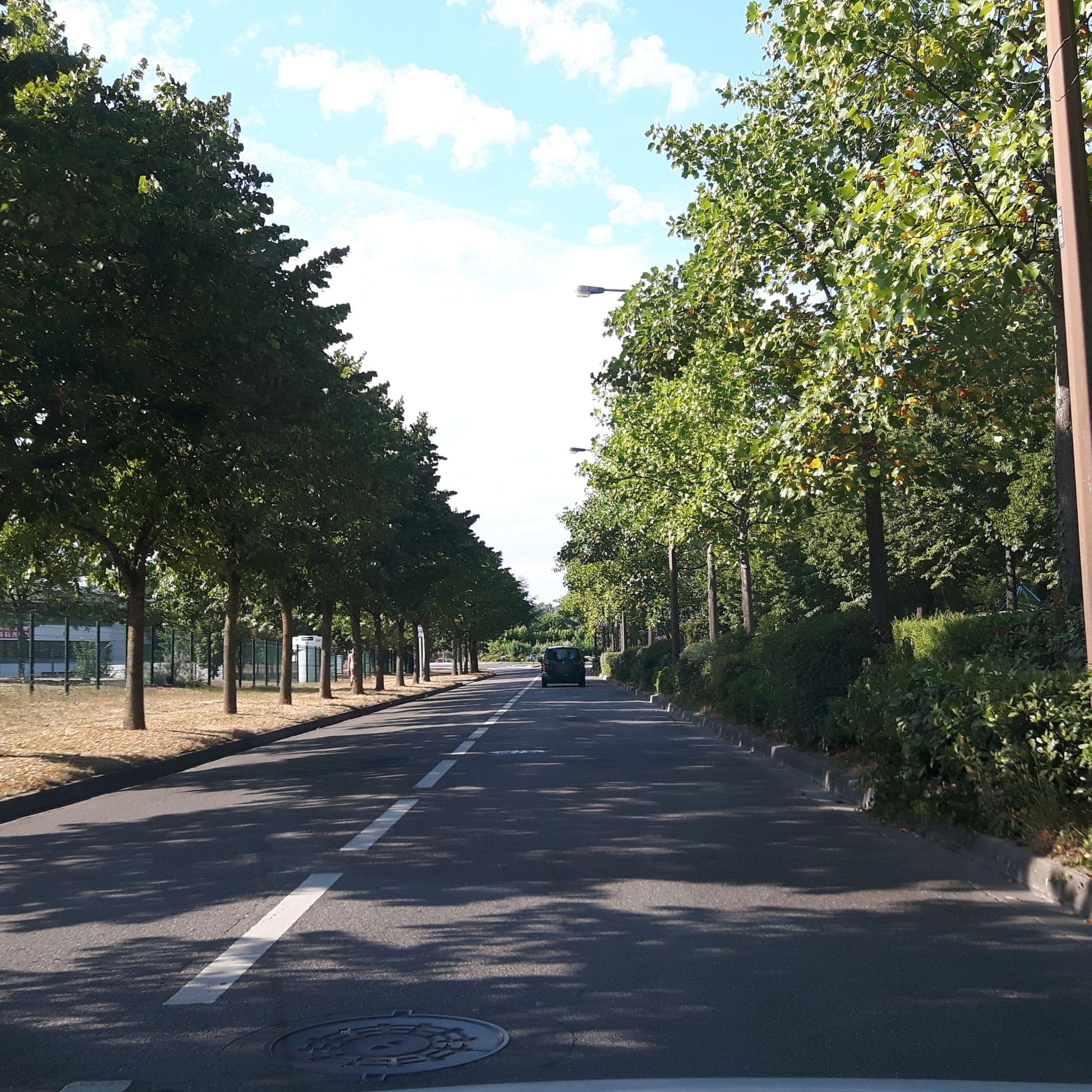 Street view near Villages Hôtel, Balma — © niconil (CC BY-SA · Mapillary)