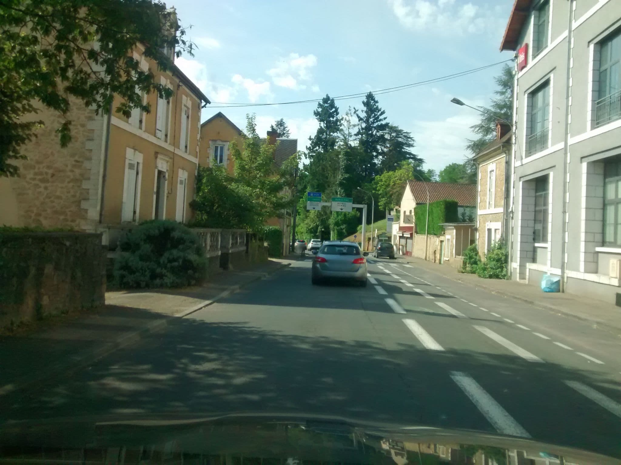 Street view near Ibis, Sarlat-la-Canéda — © egofer (CC BY-SA · Mapillary)