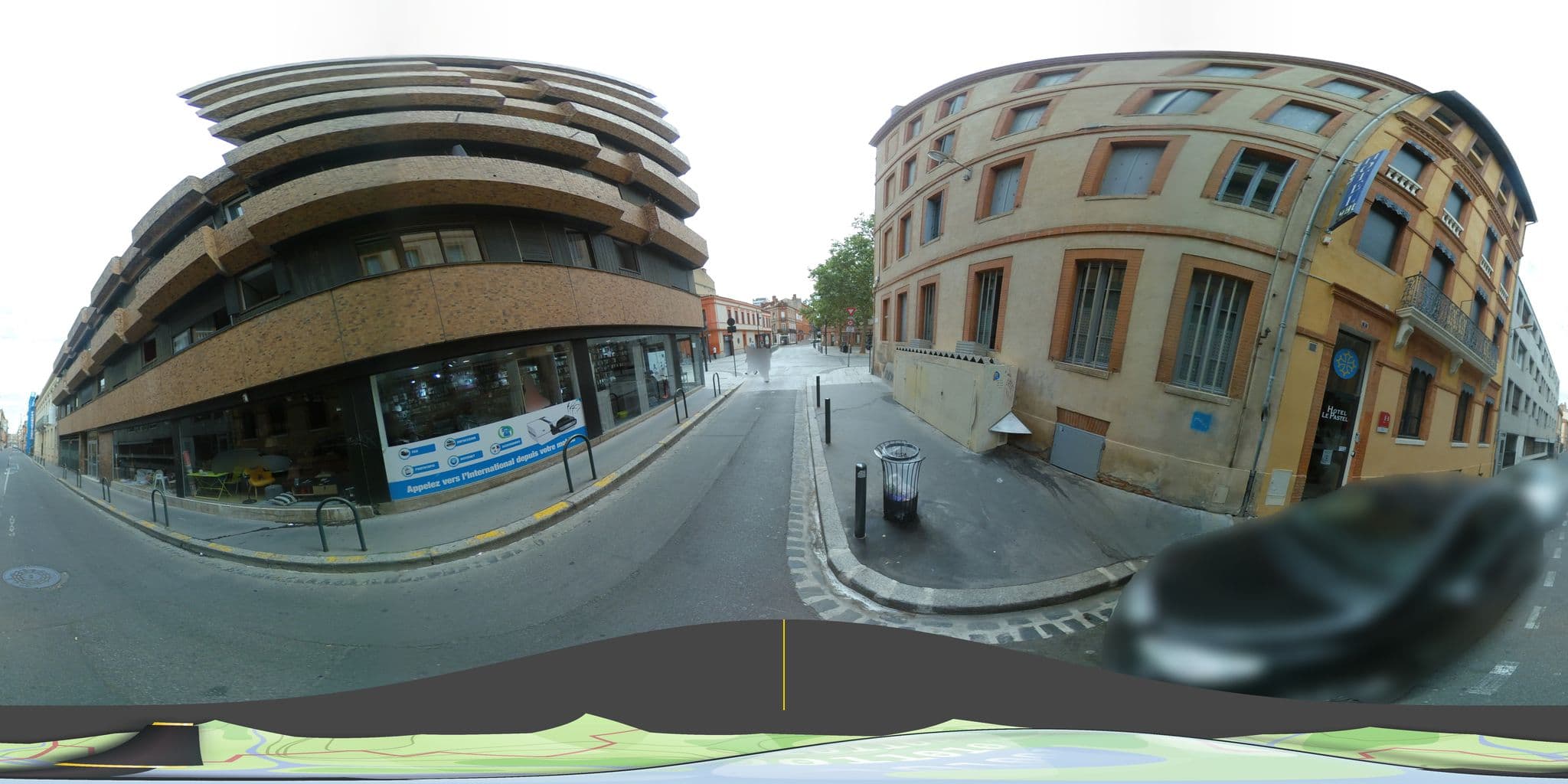 Street view near L'ORIENT by Cocoonr, Toulouse — © tyndare (CC BY-SA · Mapillary)