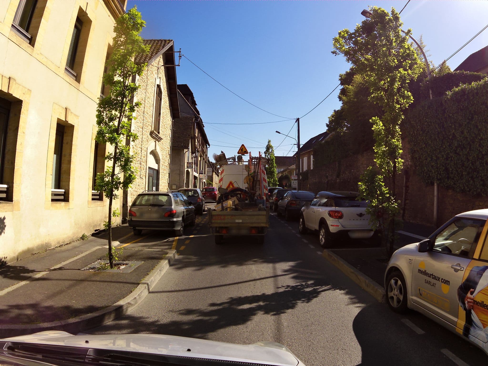 Street view near Le Renoir, Sarlat-la-Canéda — © zors1843 (CC BY-SA · Mapillary)