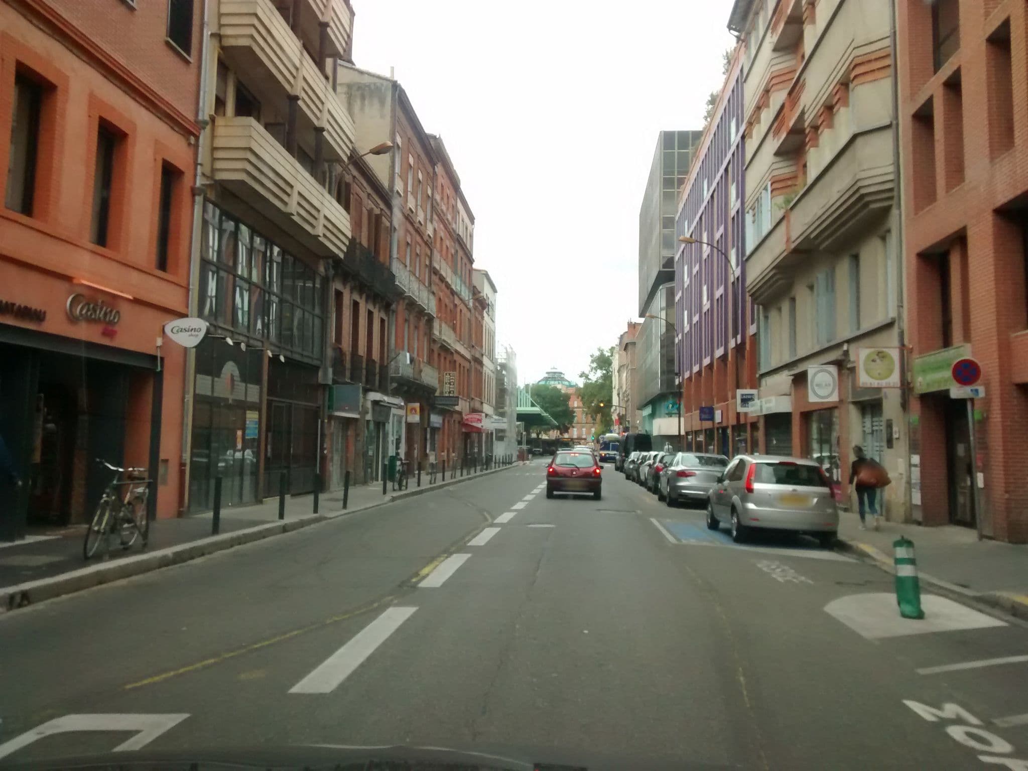 Street view near Société Athenee, Toulouse — © egofer (CC BY-SA · Mapillary)