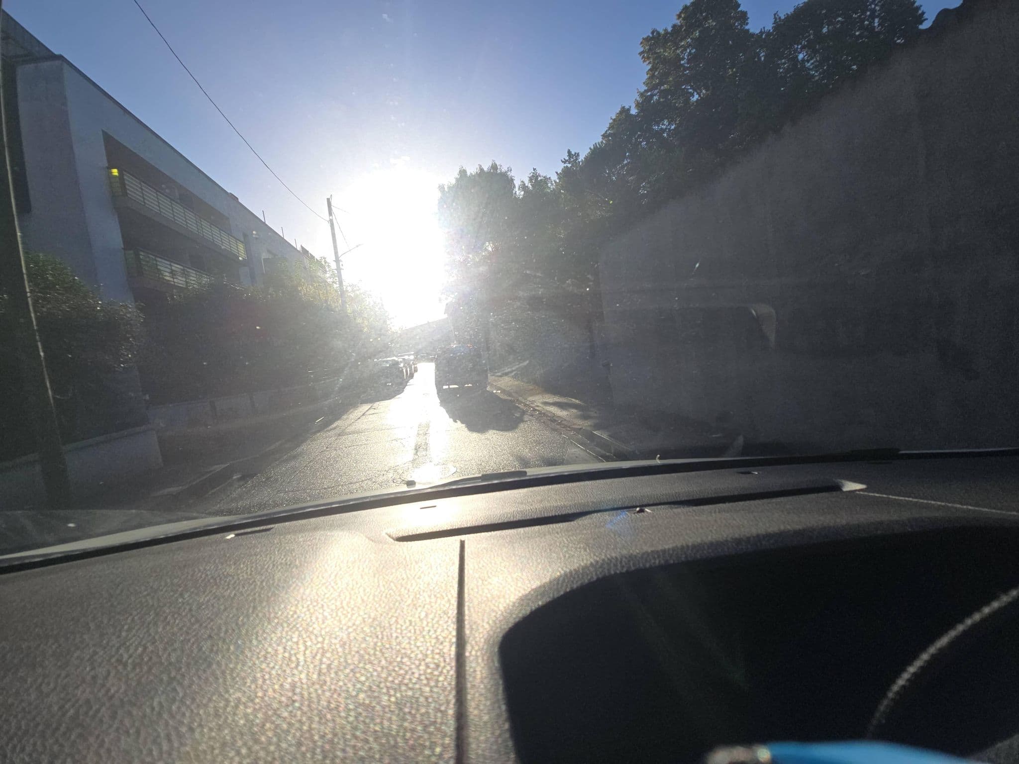 Street view near Mirouze Représentation, Aucamville — © Tlse-vins31 (CC BY-SA · Mapillary)