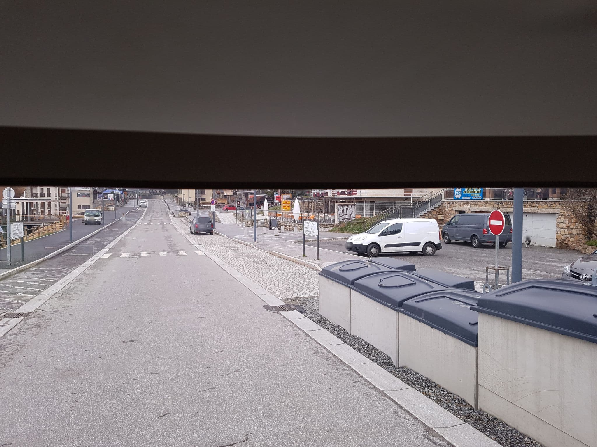 Street view near Giovanni et Christine, Font-Romeu-Odeillo-Via — © bernardvoyageur (CC BY-SA · Mapillary)