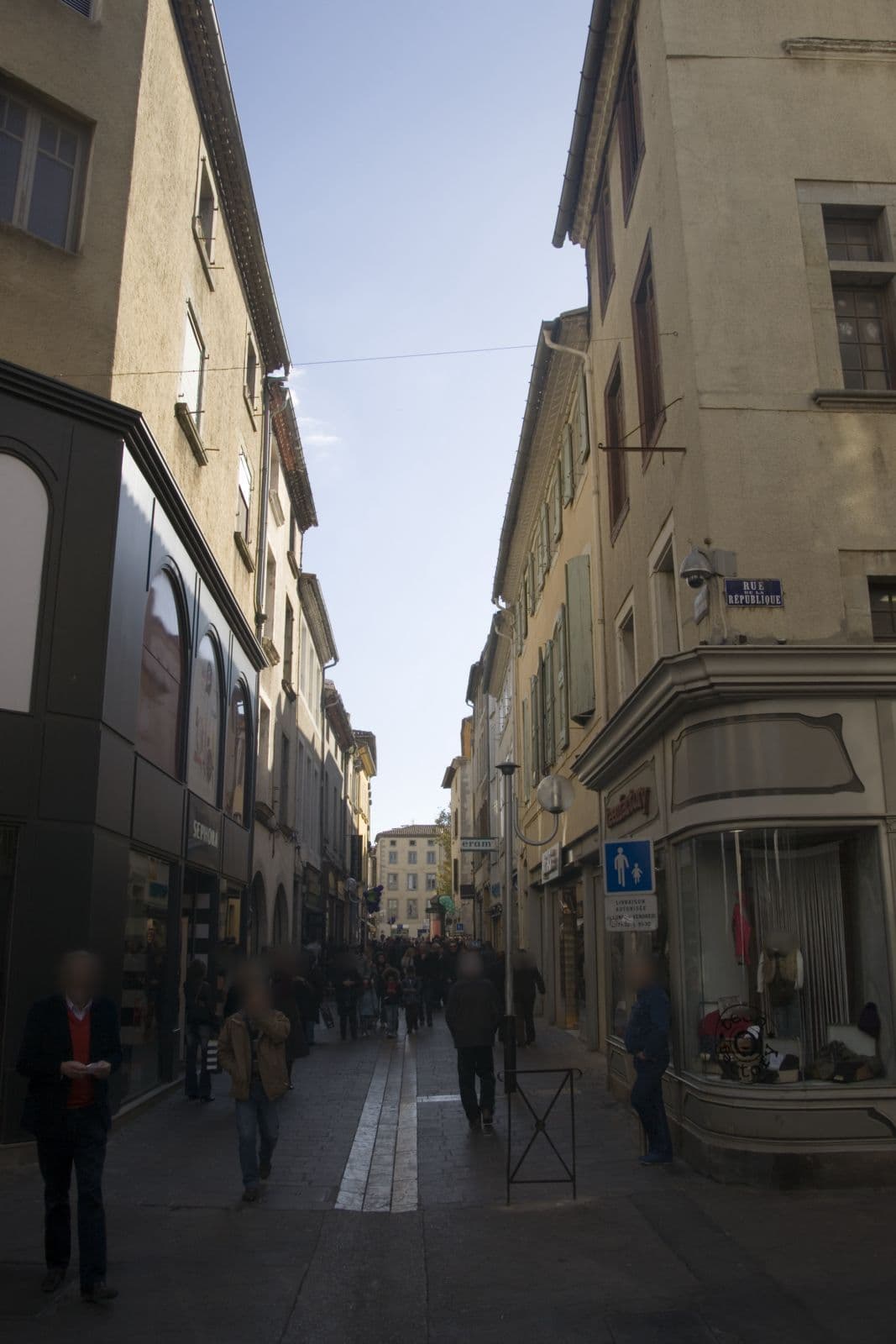 Street view near Hôtel Formule 1, Carcassonne — © txllxt (CC BY-SA · Mapillary)