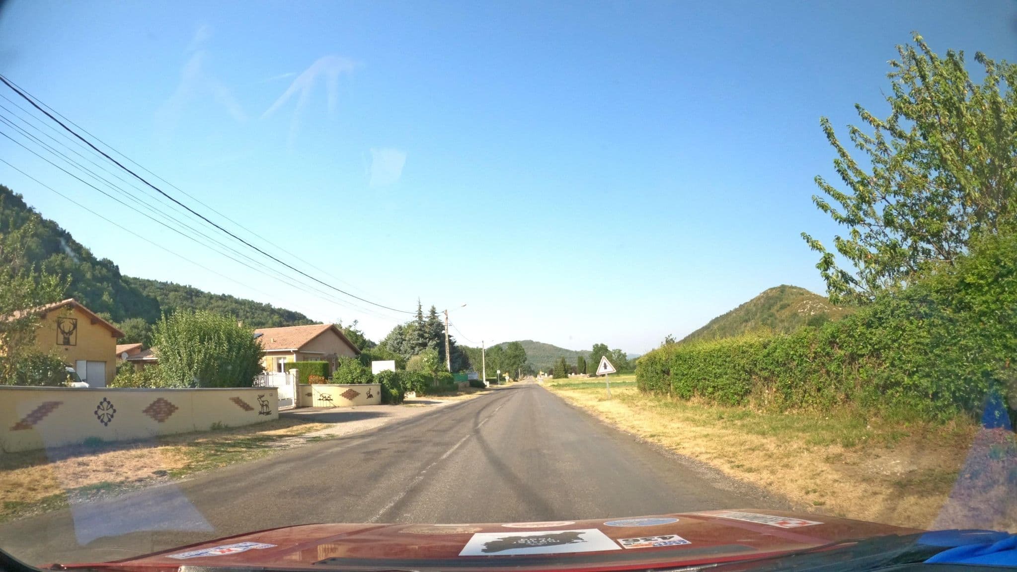 Street view near La Catharane, Bélesta — © masterofnoroad (CC BY-SA · Mapillary)