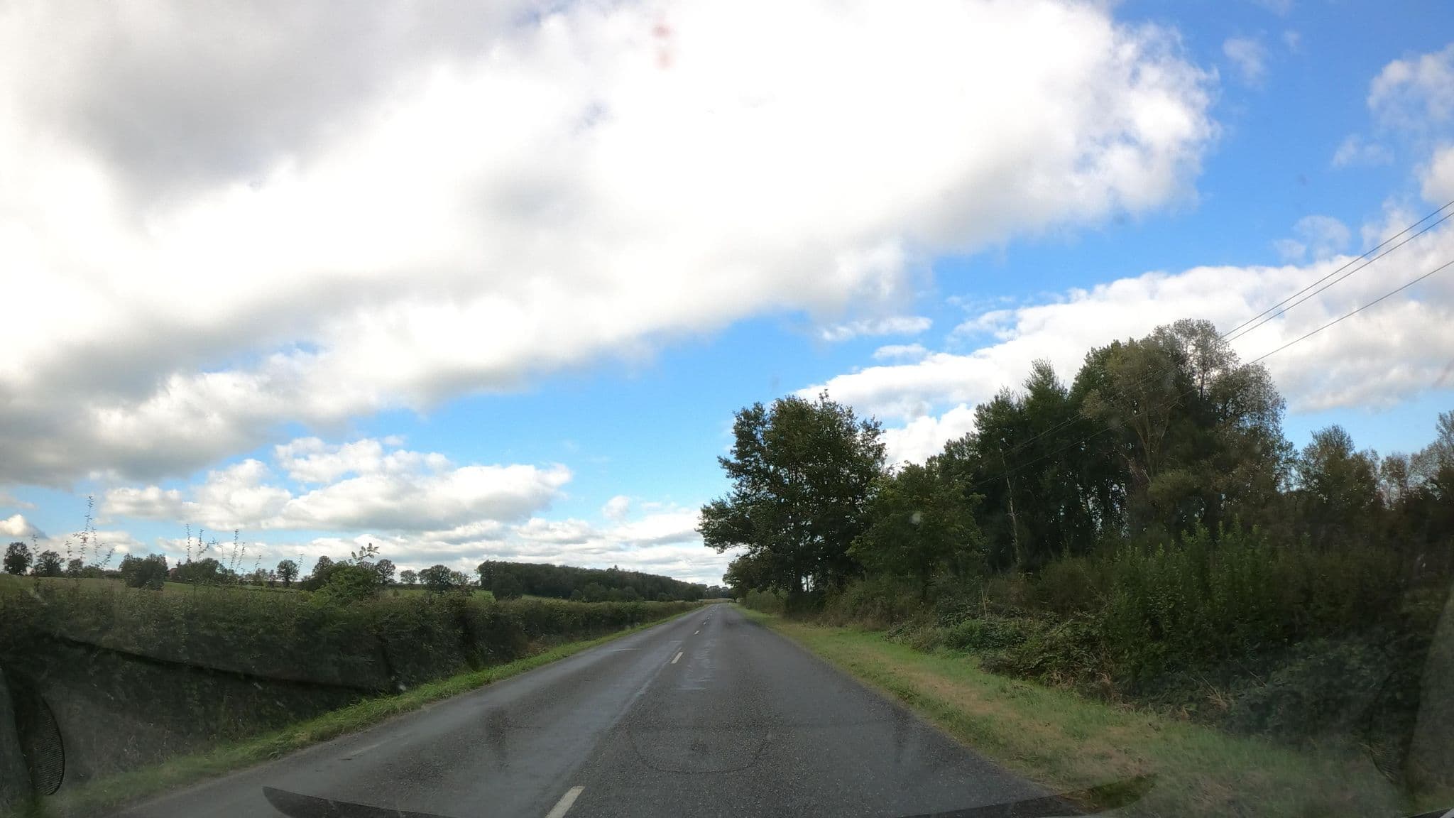 Street view near Aire de camping car Highland Park, Dompierre-sur-Besbre — © masterofnoroad (CC BY-SA · Mapillary)