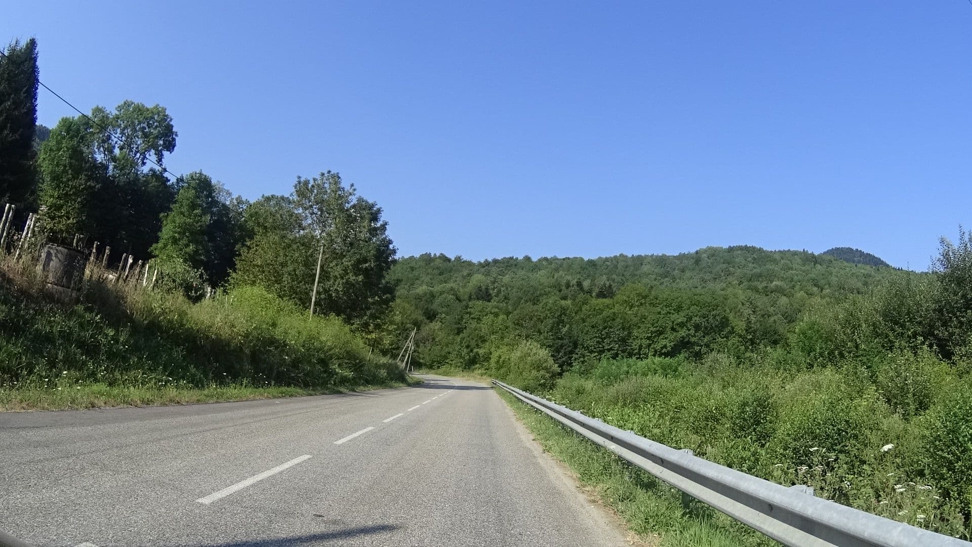 Street view near Imagine, Bélesta — © philamos (CC BY-SA · Mapillary)