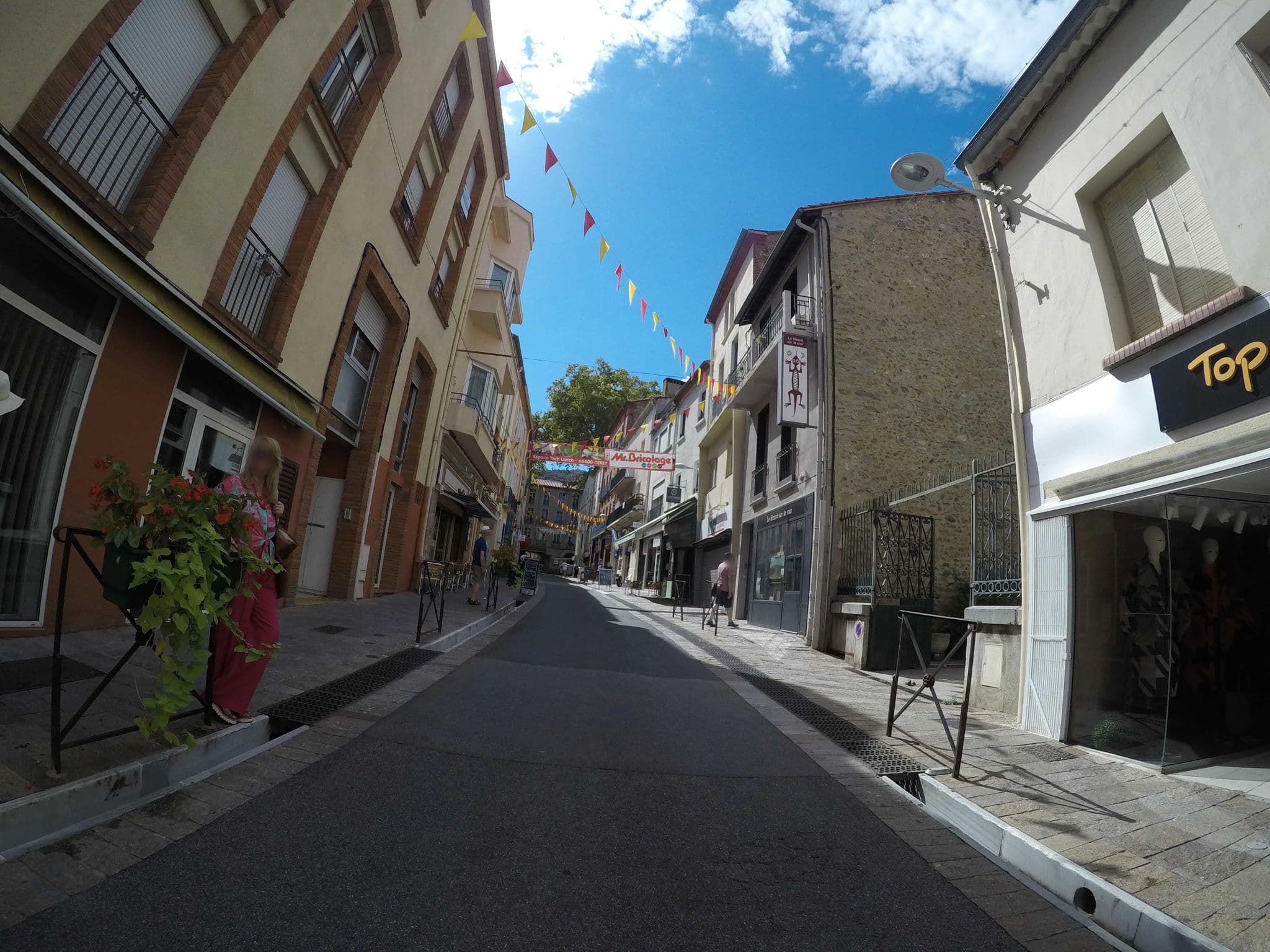 Street view near Hôtel Sors, Ceret — © ray66 (CC BY-SA · Mapillary)