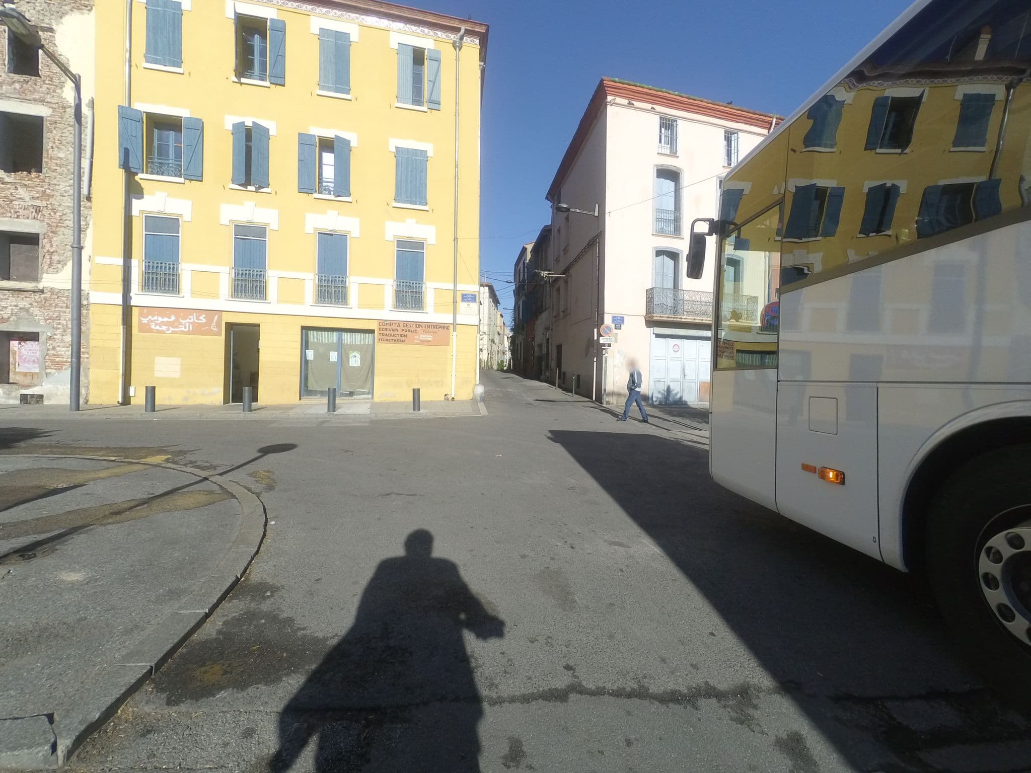 Street view near Les Amandiers de Perpignan, Perpignan — © ray66 (CC BY-SA · Mapillary)