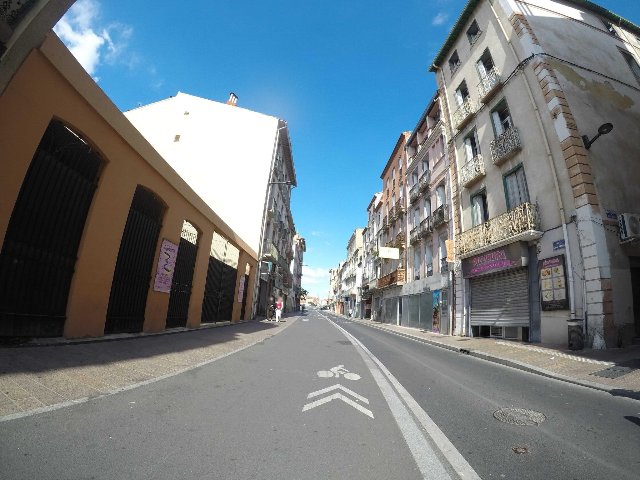 Street view near T3 proche Castillet, Perpignan — © ray66 (CC BY-SA · Mapillary)