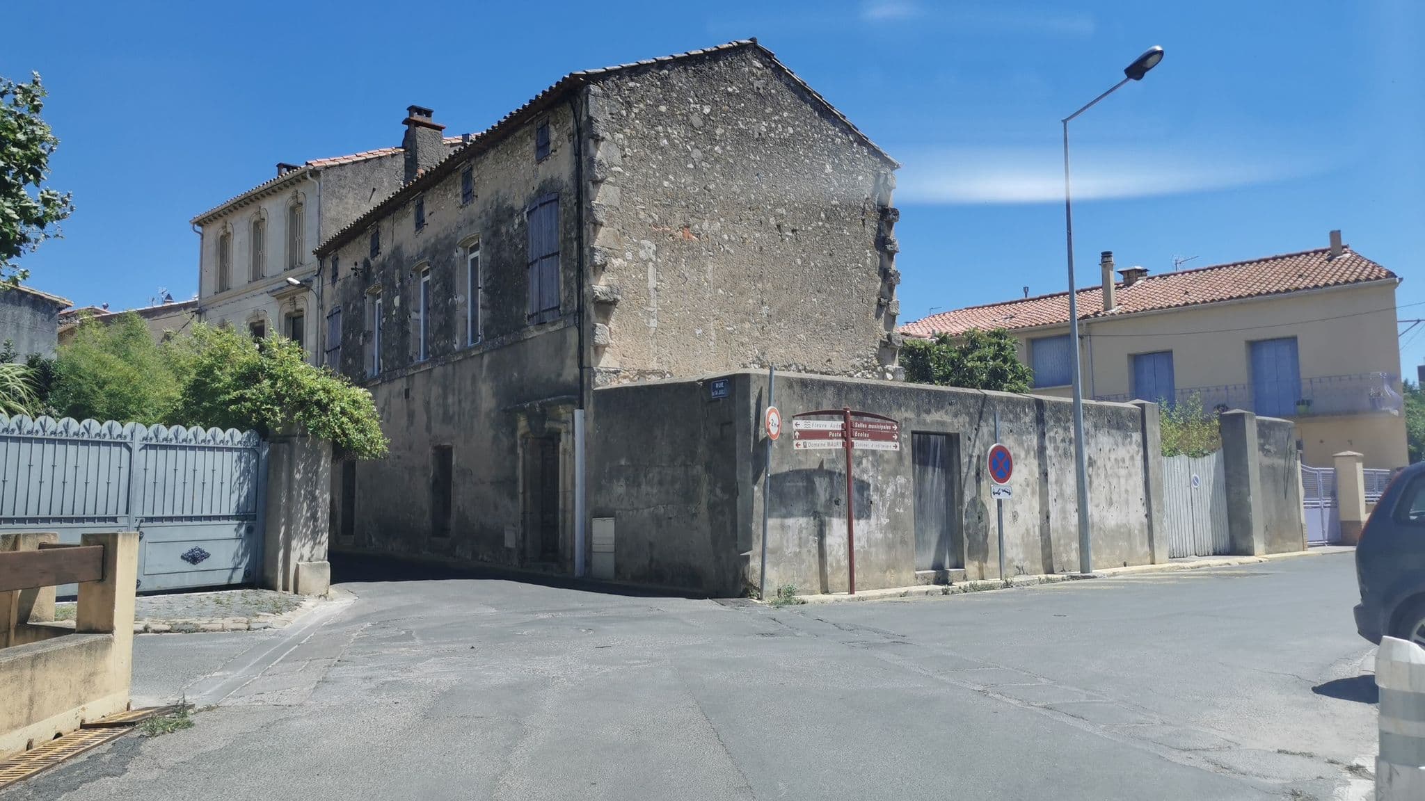 Street view near Chateau Pech-Céleyran, Fleury — © percherie (CC BY-SA · Mapillary)