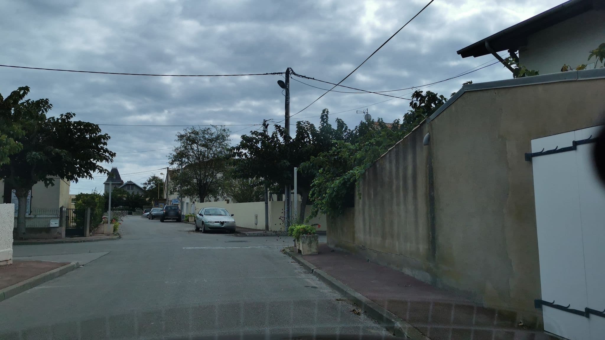 Street view near Domaine la Tour Pageze, Vendres — © percherie (CC BY-SA · Mapillary)
