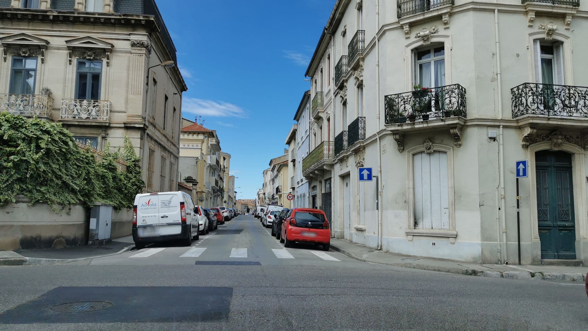 Street view near Hotel Le Mosaïque, Narbonne — © percherie (CC BY-SA · Mapillary)