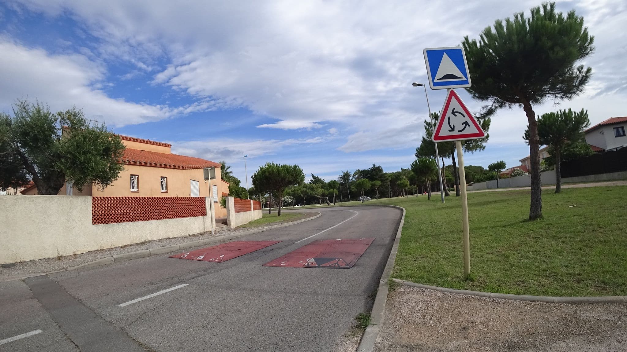 Street view near Rêve Méditerranéen, Le Barcarès — © yod4z (CC BY-SA · Mapillary)