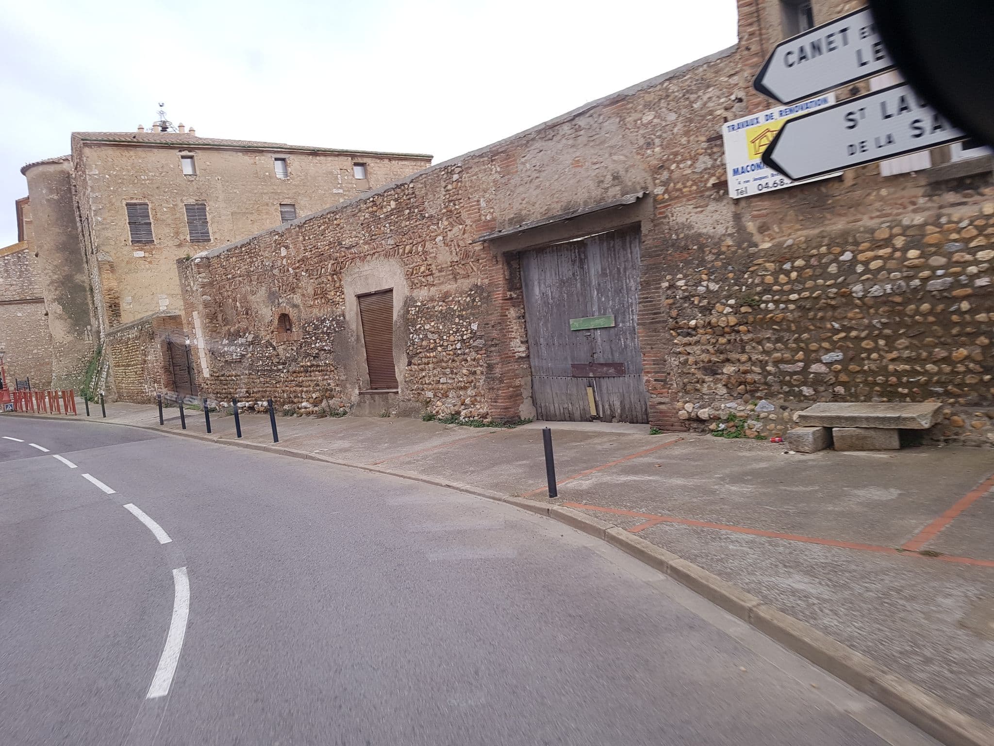 Street view near Casa Clara, Saint-Hippolyte — © bernardvoyageur (CC BY-SA · Mapillary)