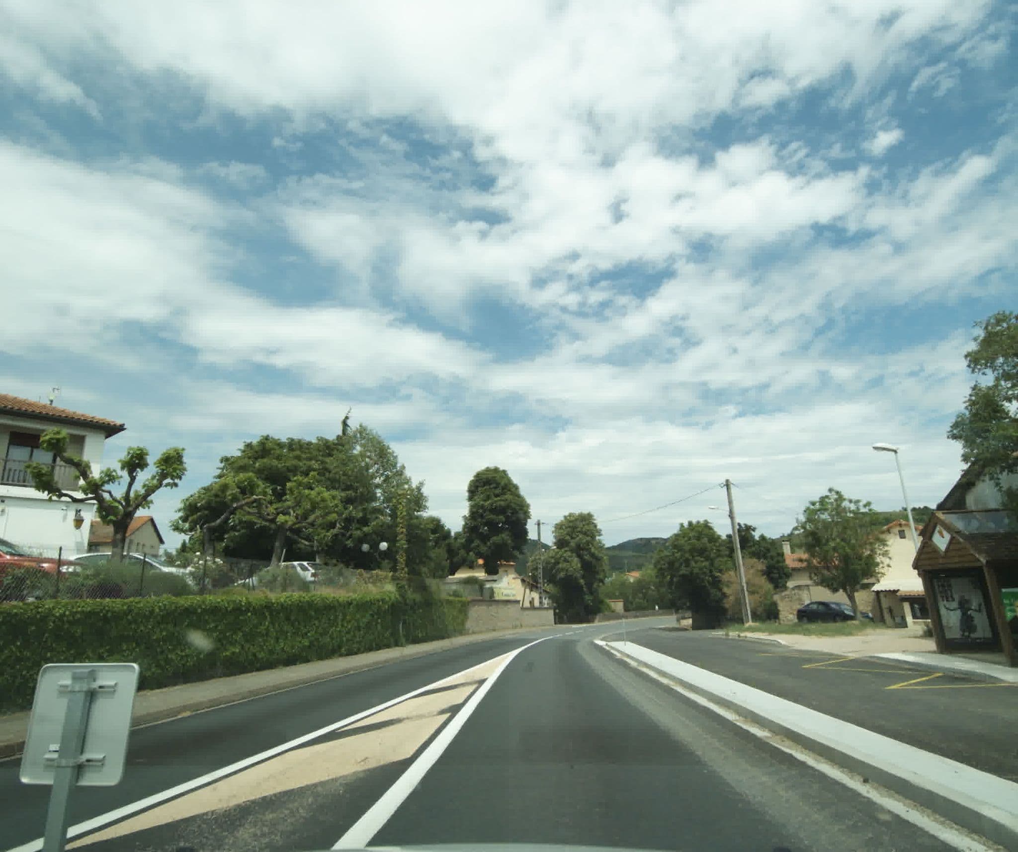 Street view near Restaurant du Combalou, Saint-Affrique — © sogefi (CC BY-SA · Mapillary)