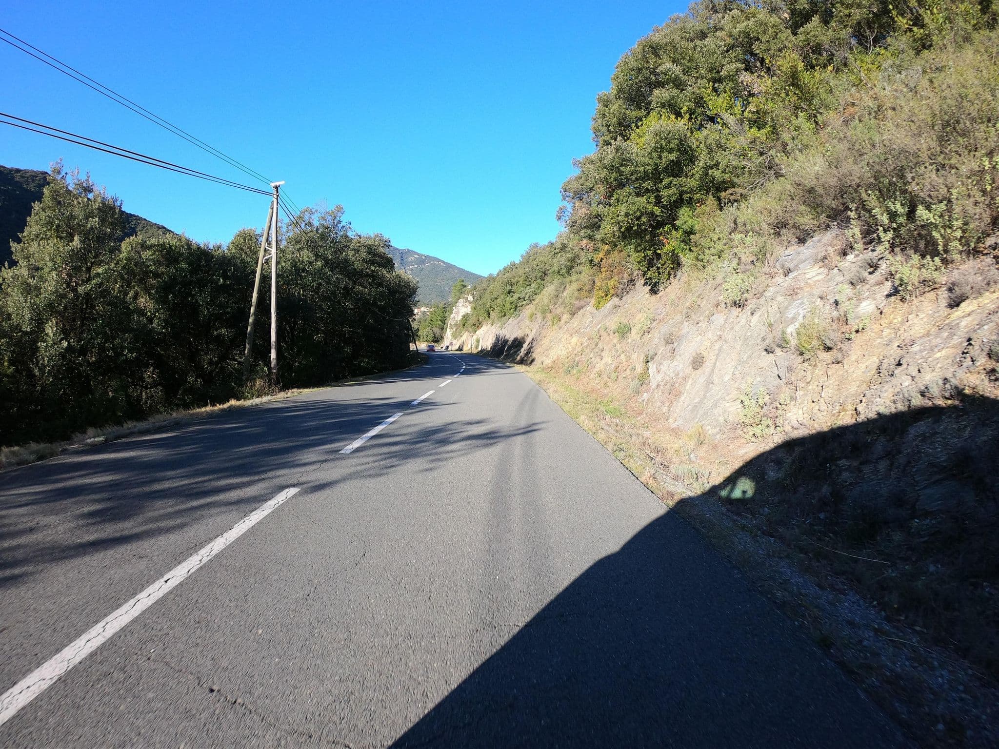 Street view near Domaine de Miravel, Le Poujol-sur-Orb — © joostjakob (CC BY-SA · Mapillary)