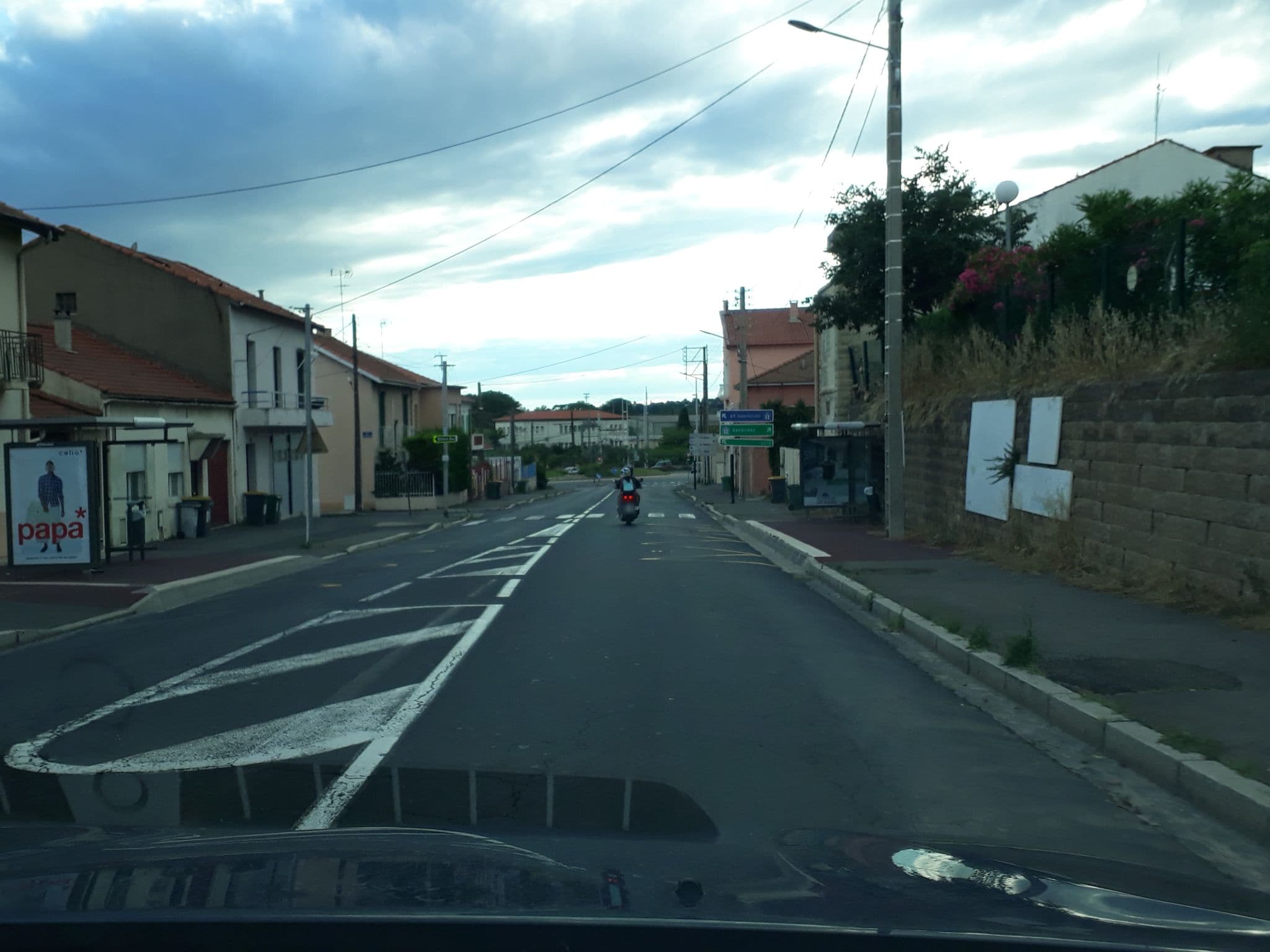 Street view near Foyer des jeunes travailleurs Émilie Claparede, Béziers — © df45 (CC BY-SA · Mapillary)